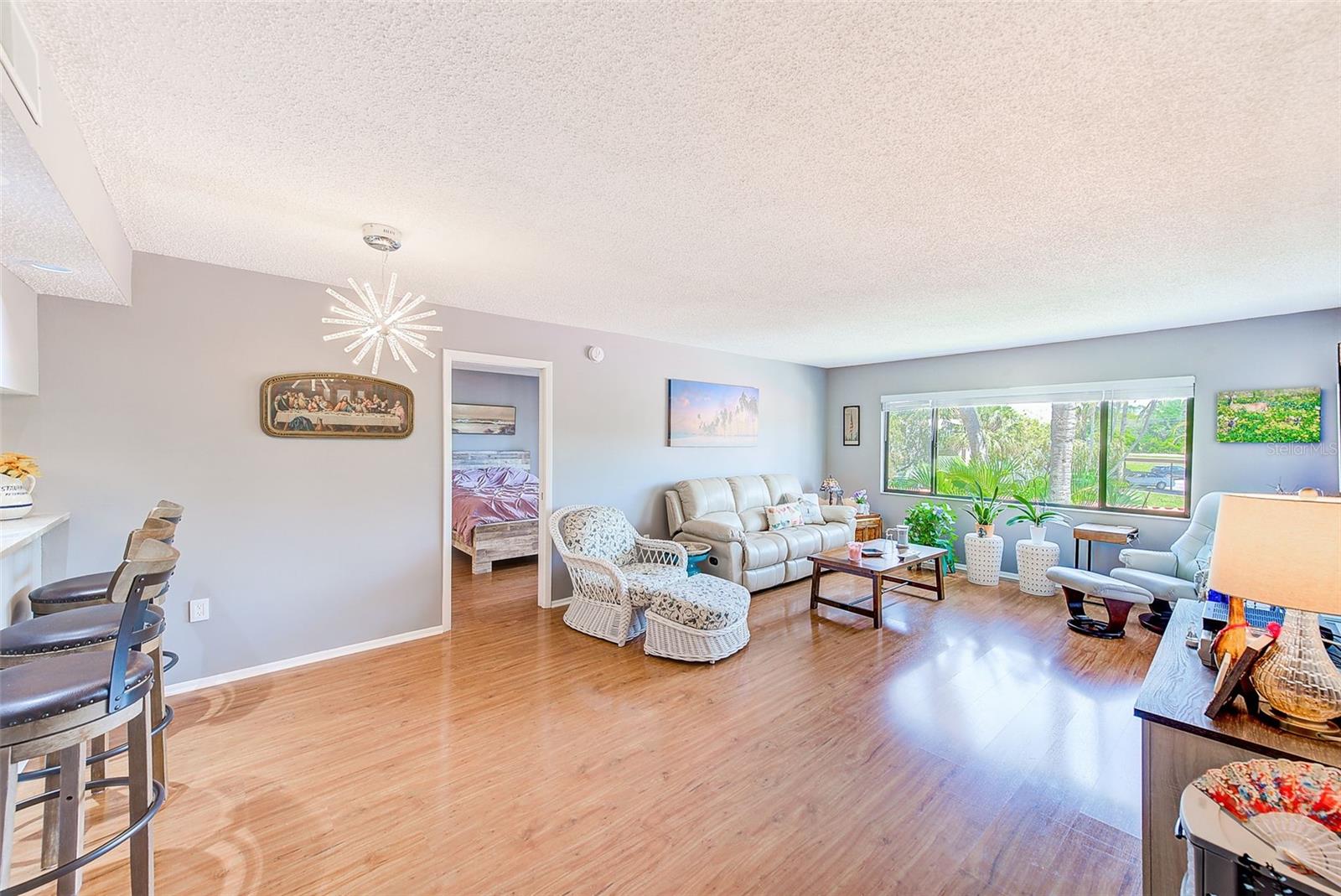 Image 5 of 26 For 2593 Countryside Boulevard 7206