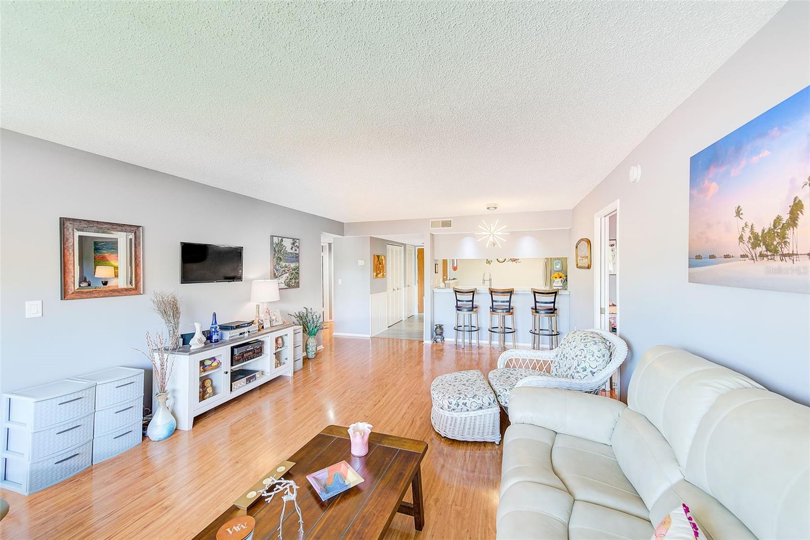 Image 8 of 26 For 2593 Countryside Boulevard 7206