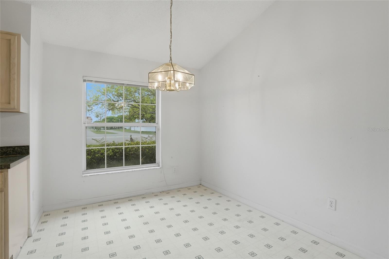 Image 20 of 37 For 2232 Archer Boulevard