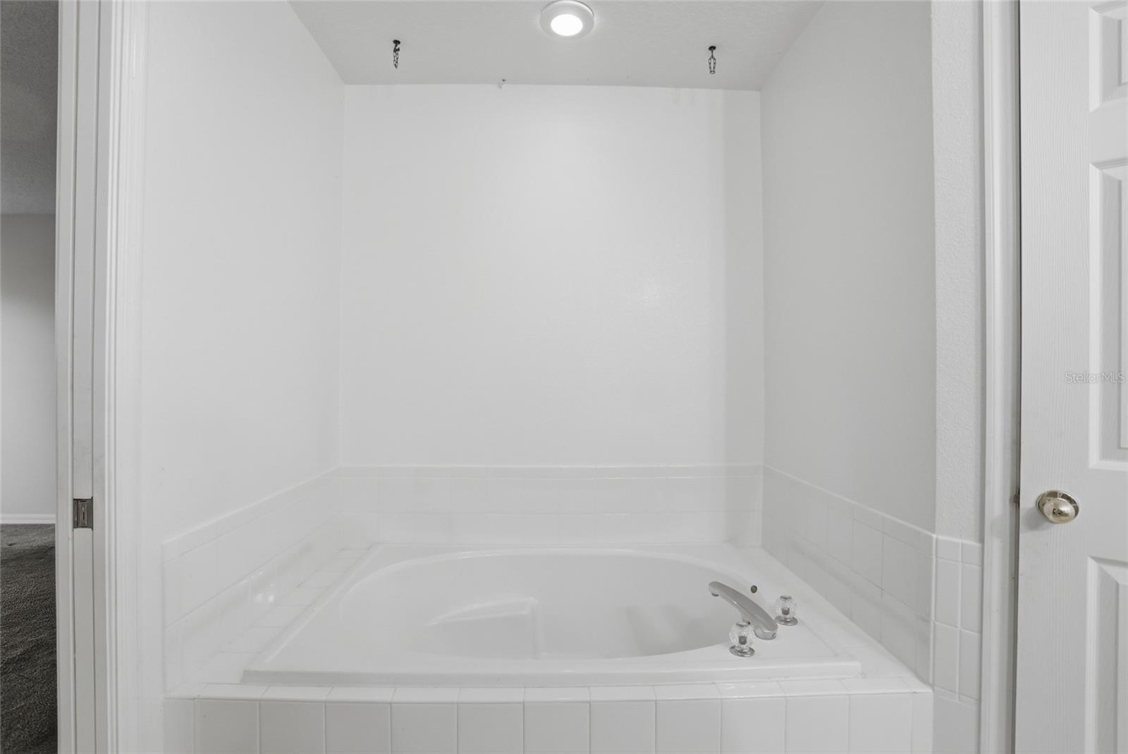 Image 31 of 37 For 2232 Archer Boulevard