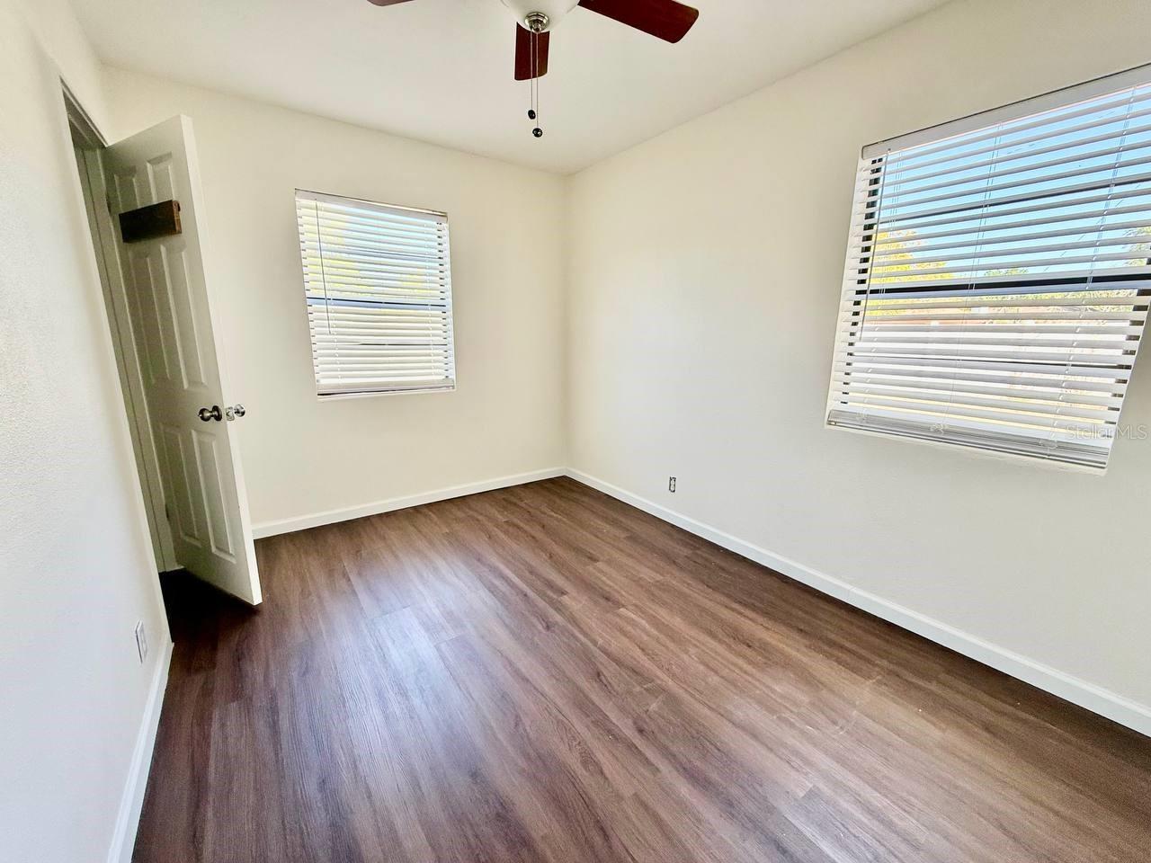 Image 17 of 26 For 4109 Wallace Avenue