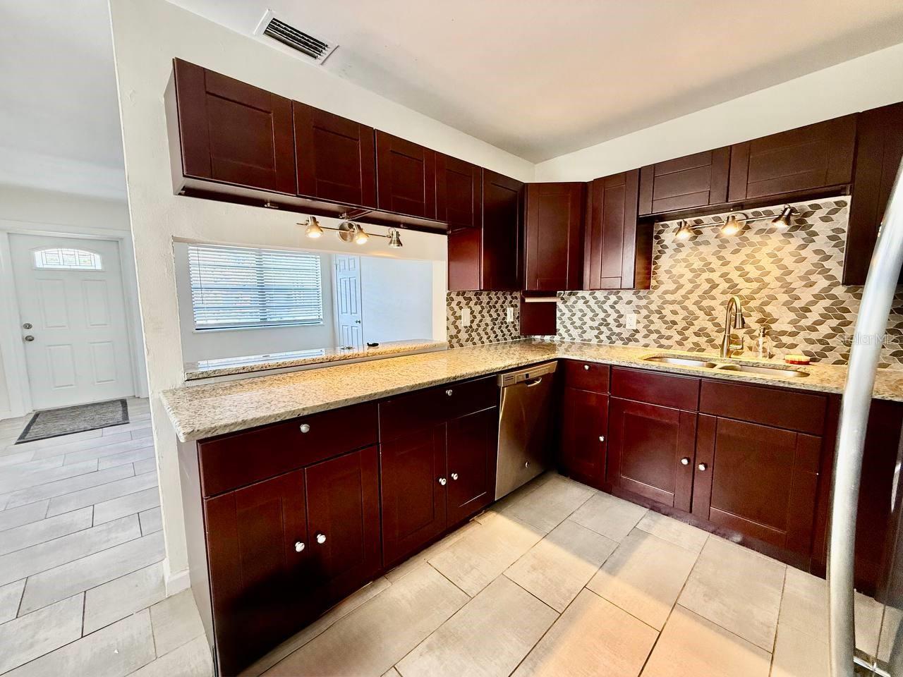 Image 8 of 26 For 4109 Wallace Avenue