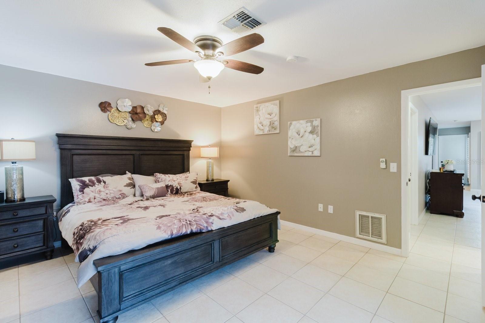 Image 12 of 21 For 4603 Stonehaven Place