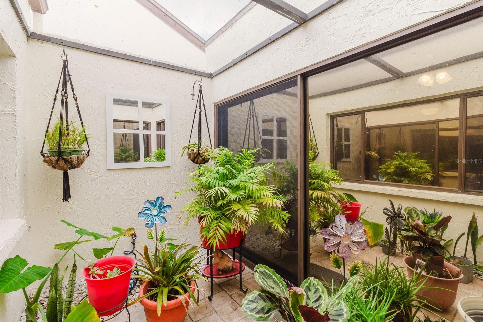 Image 16 of 21 For 4603 Stonehaven Place