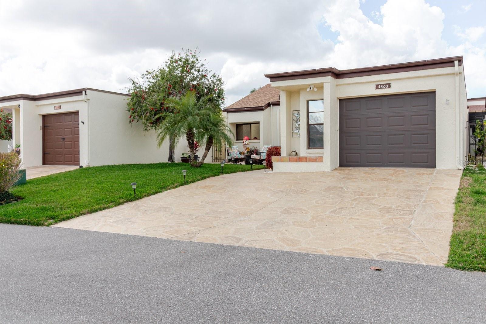 Image 3 of 21 For 4603 Stonehaven Place