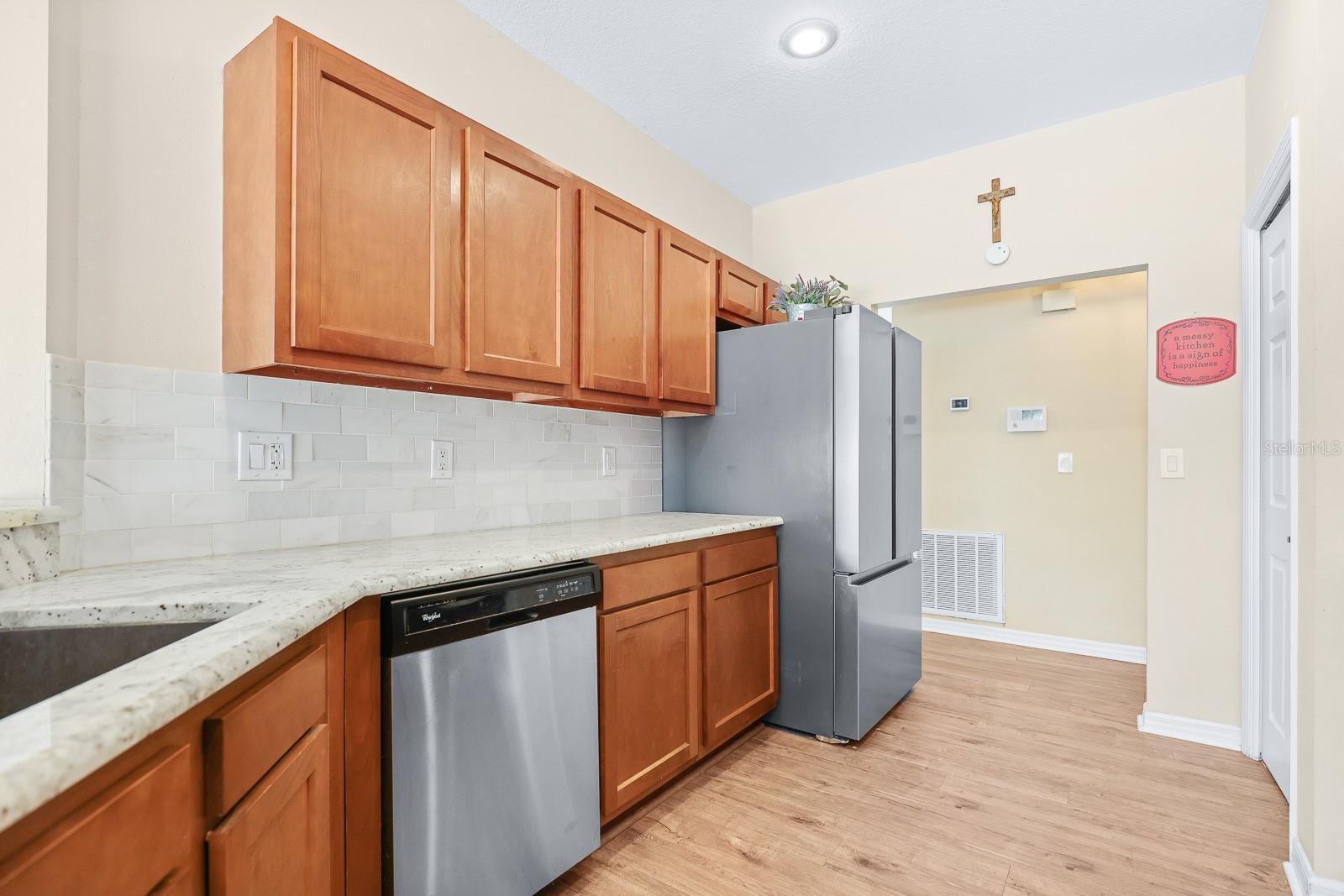 Listing photo id 8 for 3202 Kilmer Drive
