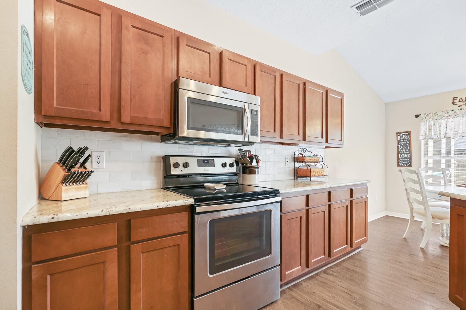 Listing photo id 9 for 3202 Kilmer Drive