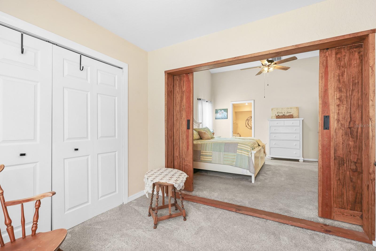 Listing photo id 14 for 3202 Kilmer Drive