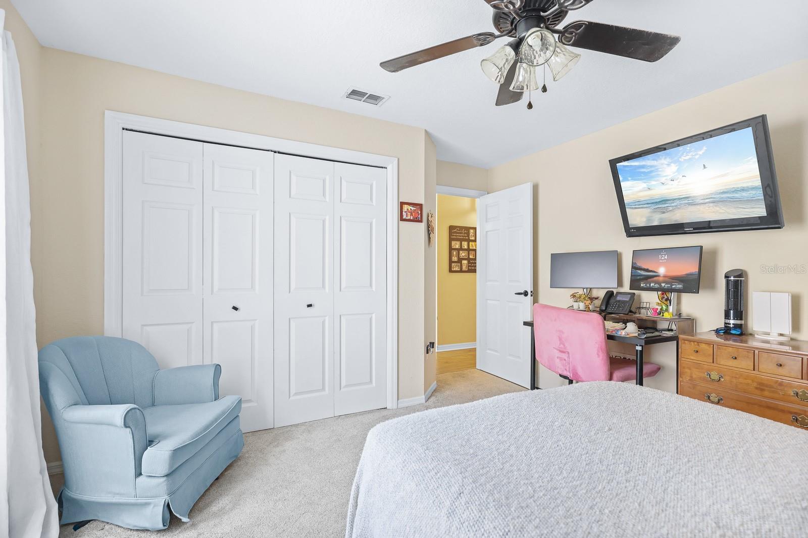 Listing photo id 19 for 3202 Kilmer Drive