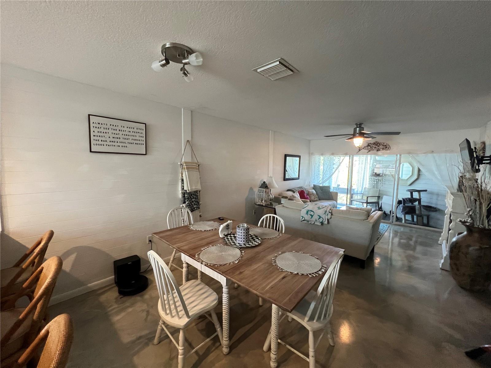 Image 14 of 58 For 1500 Sunset Road C4