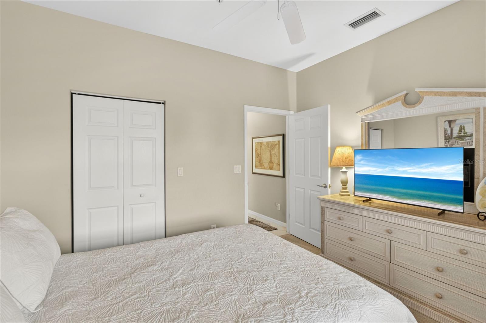 Image 20 of 41 For 8500 Legends Boulevard 305