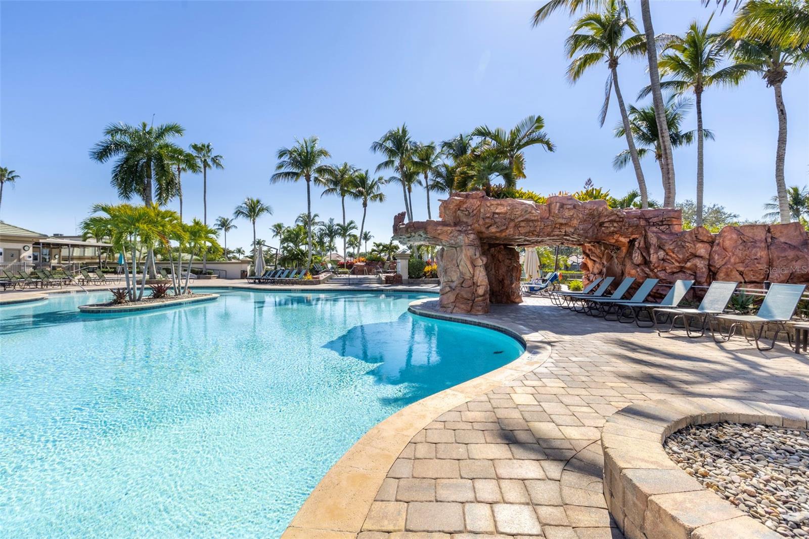 Image 29 of 41 For 8500 Legends Boulevard 305