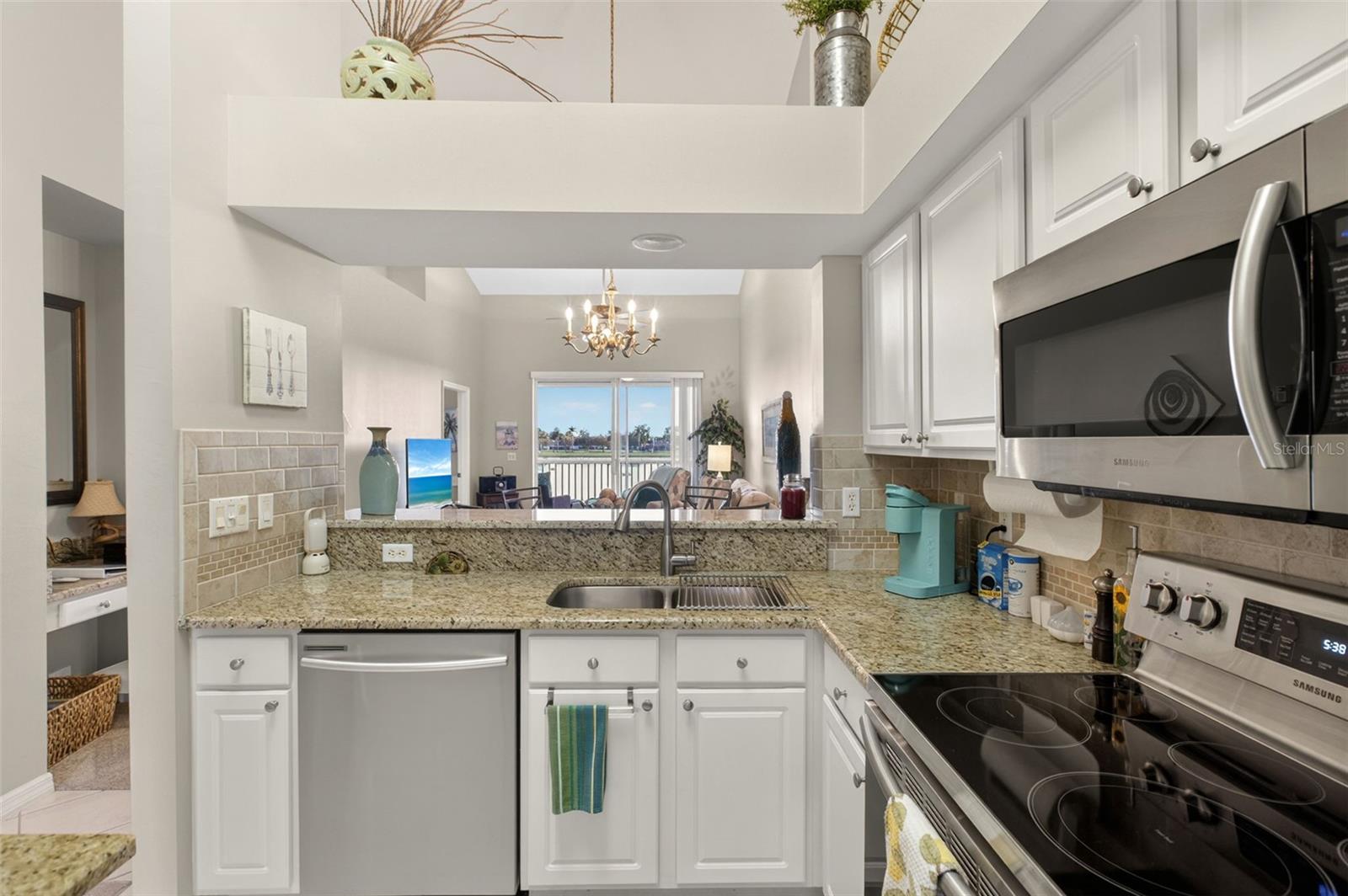 Image 9 of 41 For 8500 Legends Boulevard 305