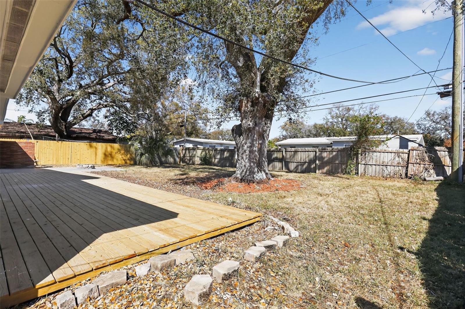 Image 32 of 43 For 1321 Murray Avenue