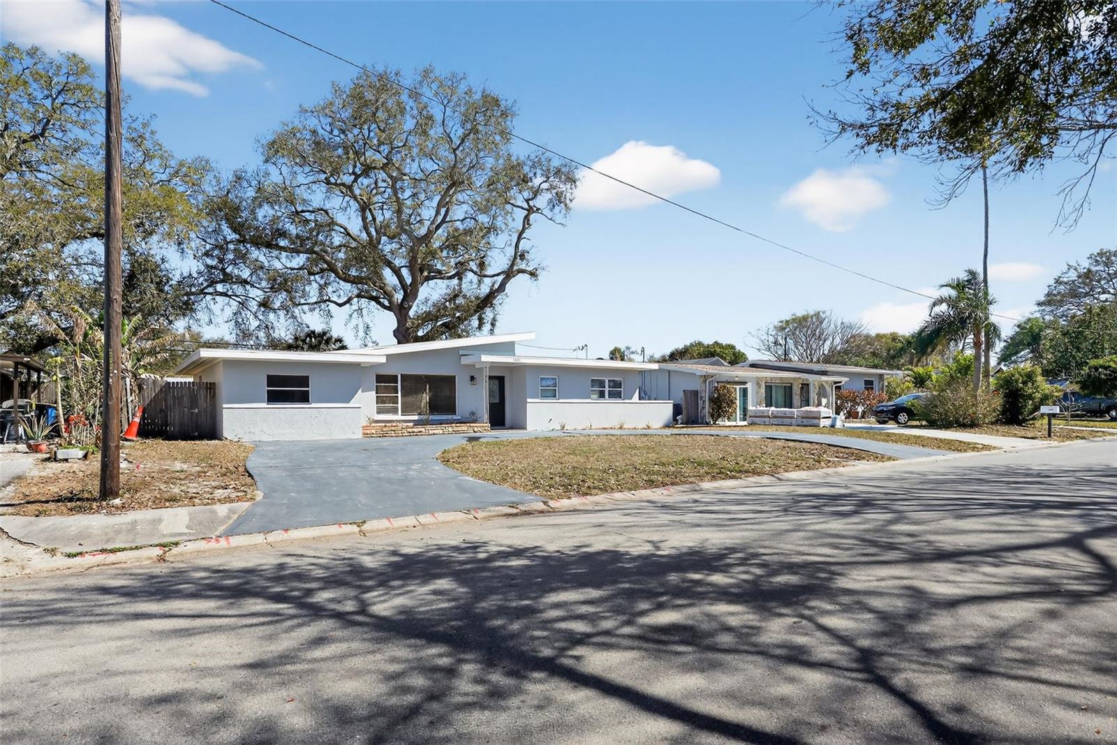 Image 41 of 43 For 1321 Murray Avenue