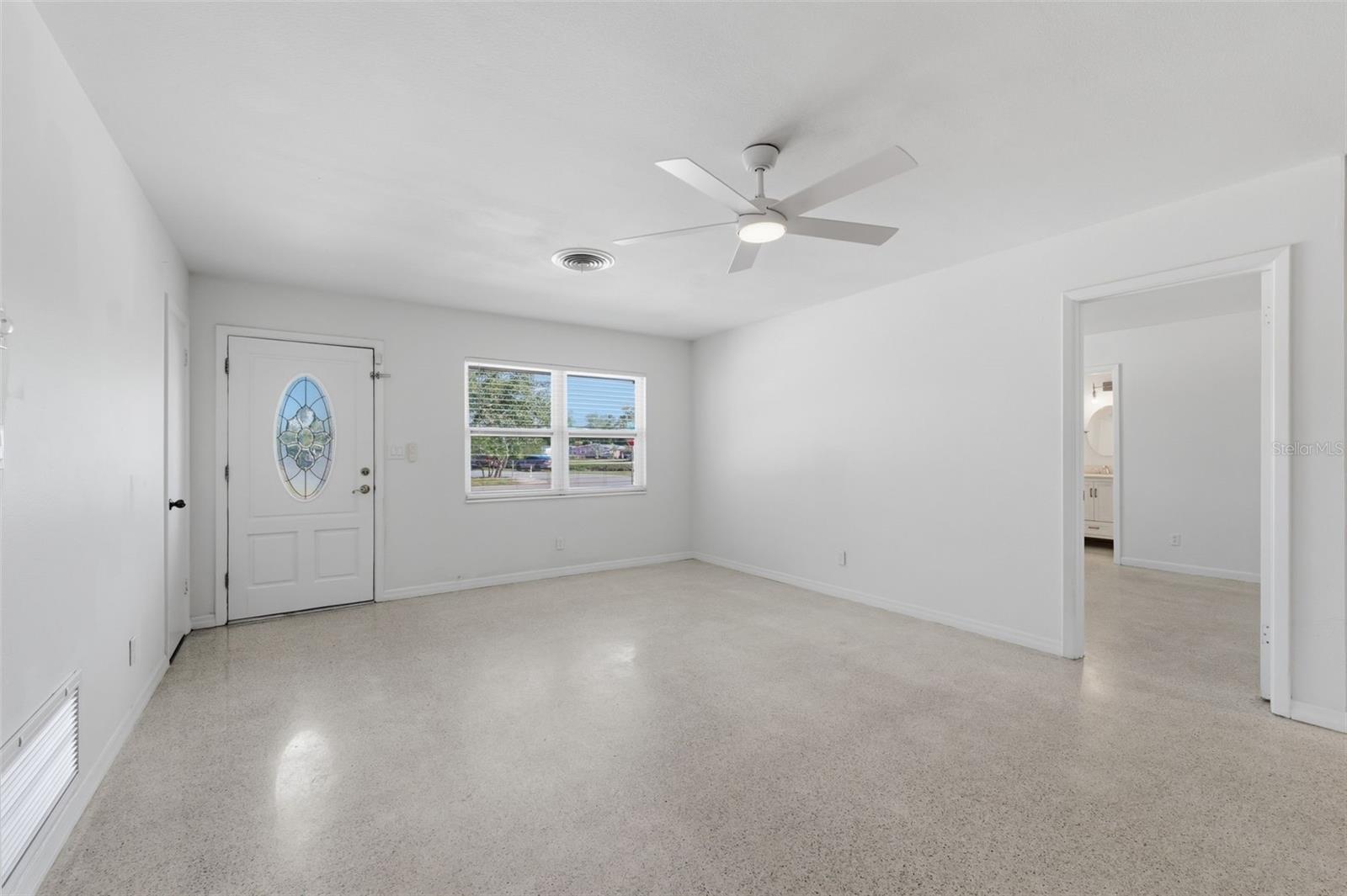 Image 9 of 61 For 7700 15th Way N