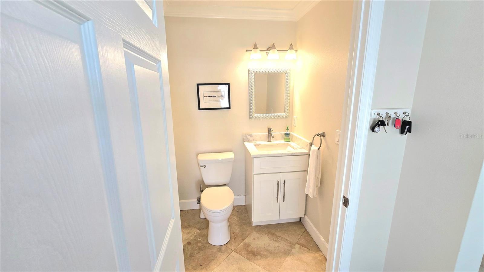 Image 18 of 31 For 1806 Lago Vista Boulevard