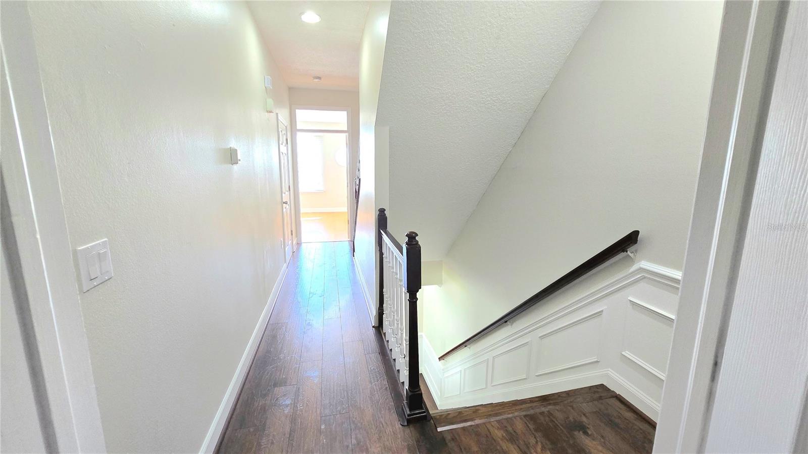 Image 7 of 31 For 1806 Lago Vista Boulevard