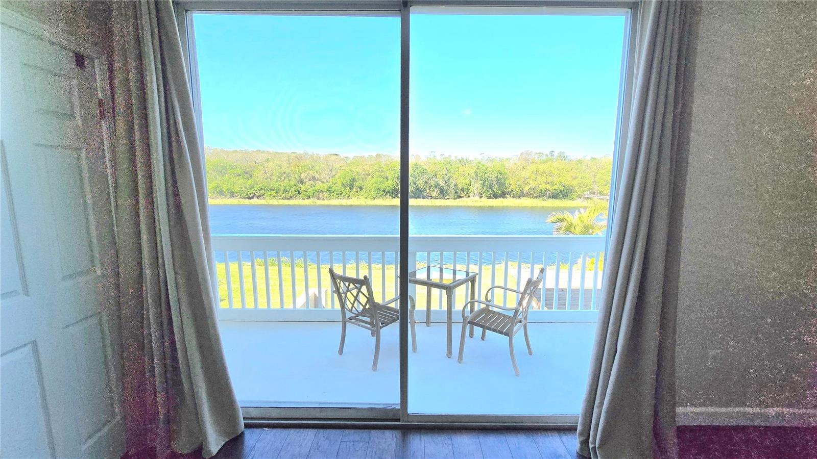 Image 9 of 31 For 1806 Lago Vista Boulevard