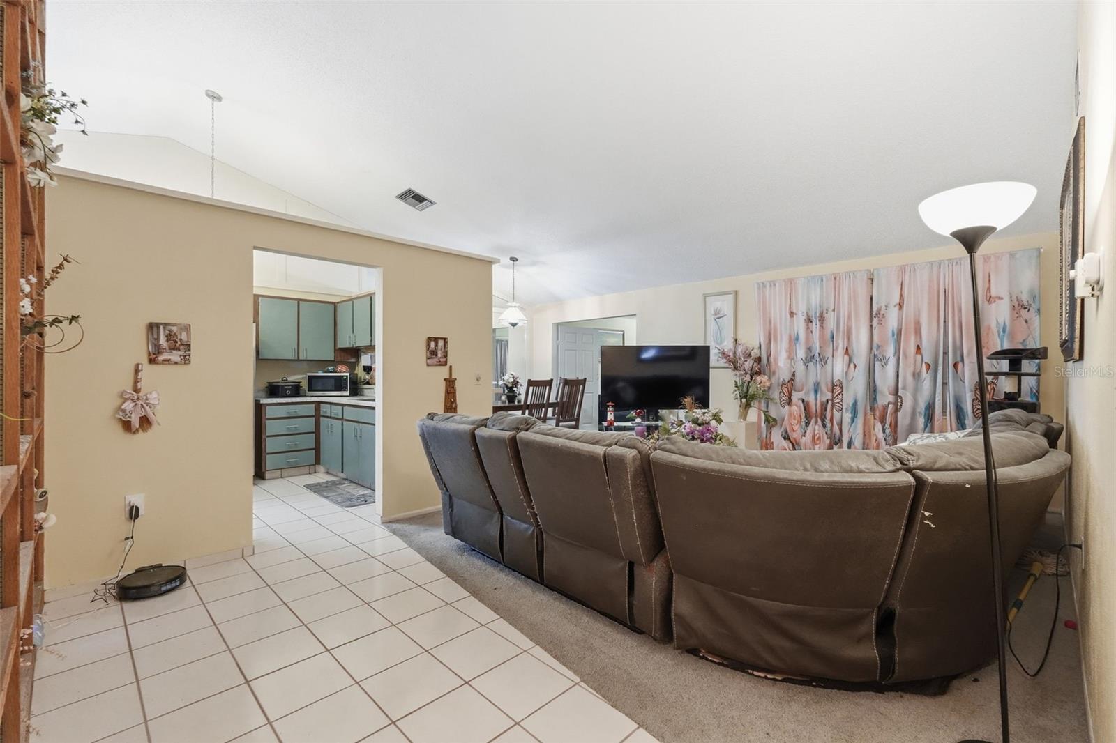 Image 17 of 63 For 7418 Riverbank Drive