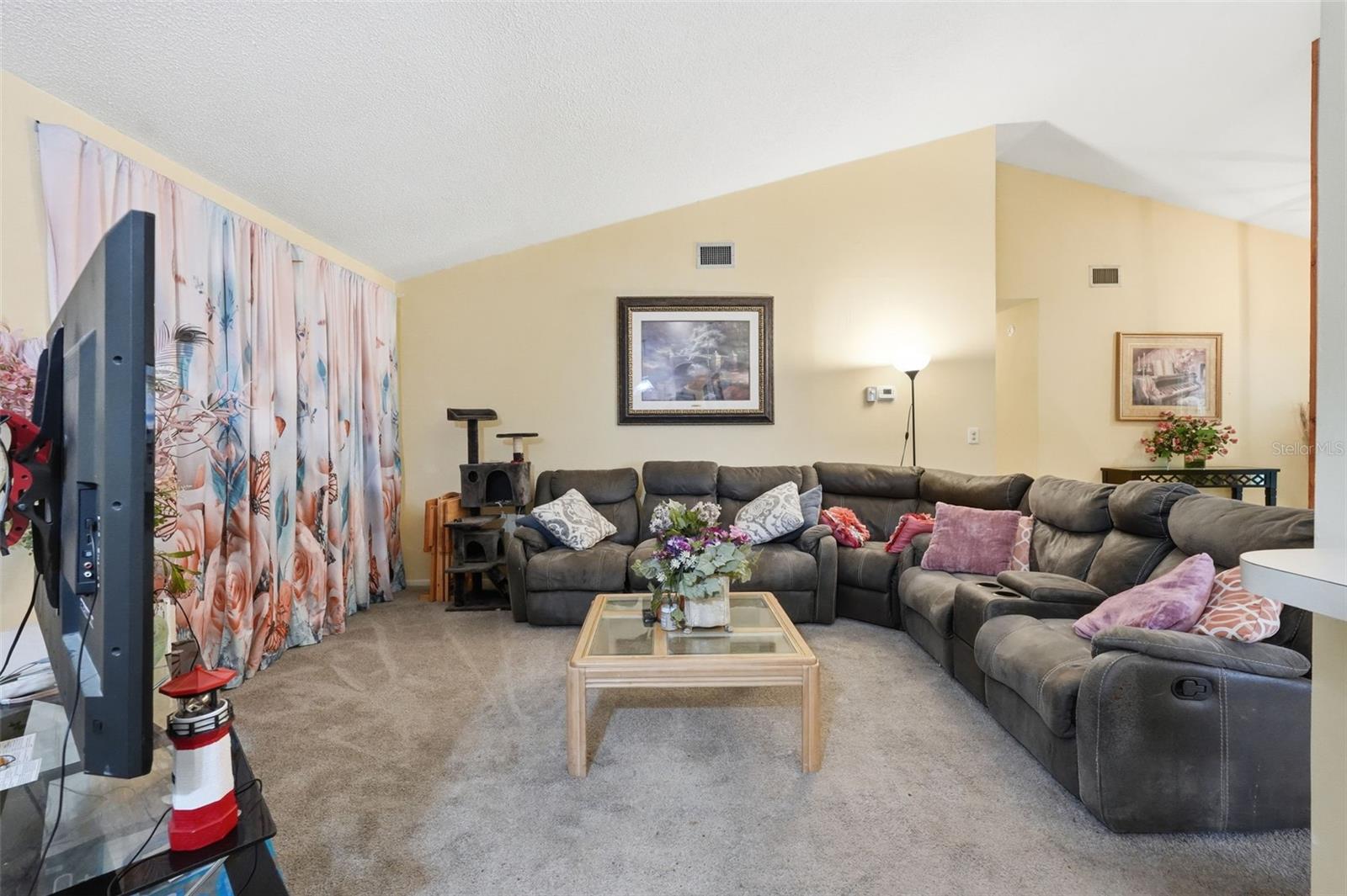 Image 22 of 63 For 7418 Riverbank Drive