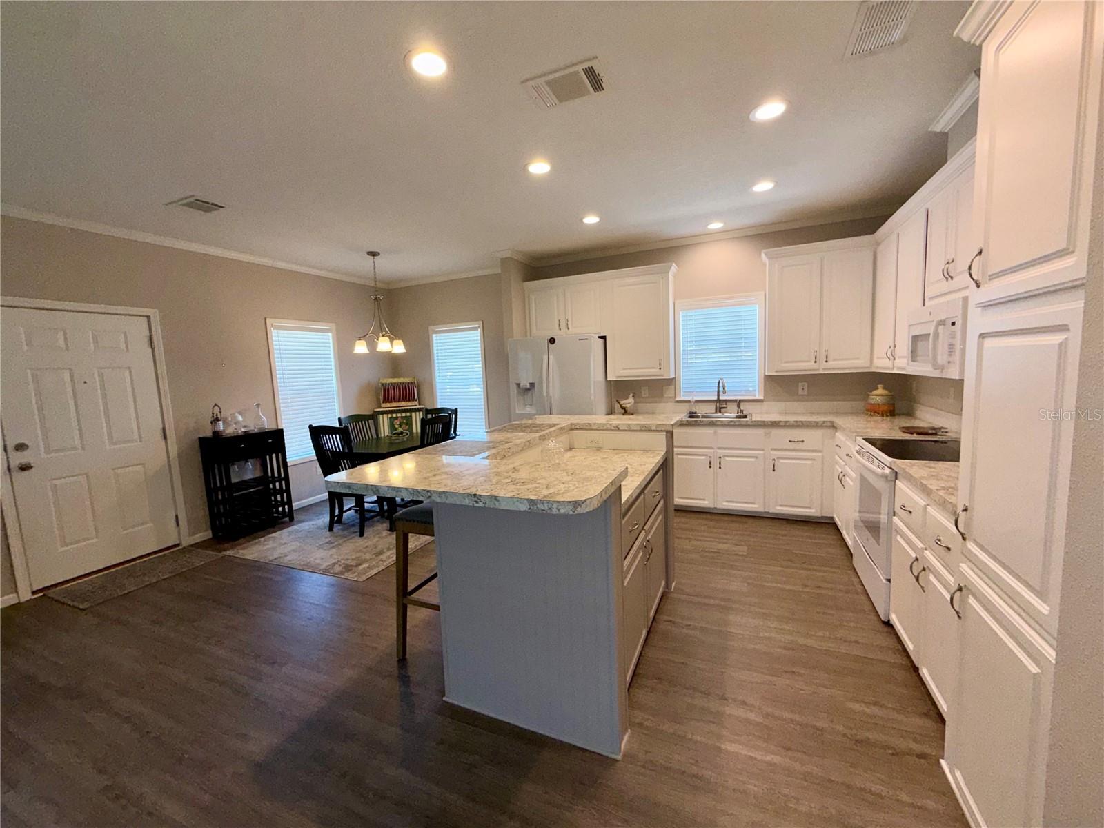 Image 13 of 42 For 34572 Gardenia Drive N