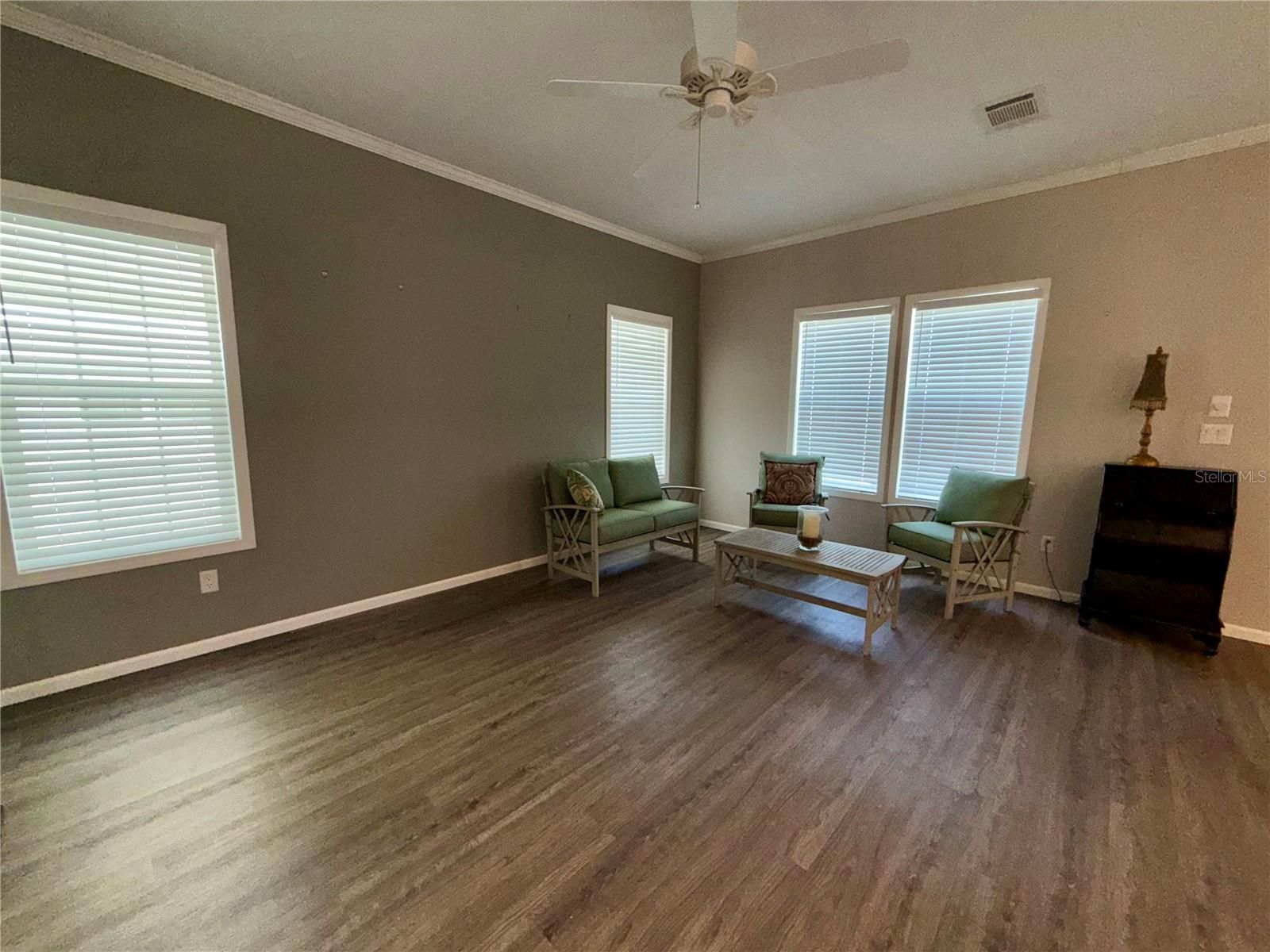 Image 20 of 42 For 34572 Gardenia Drive N