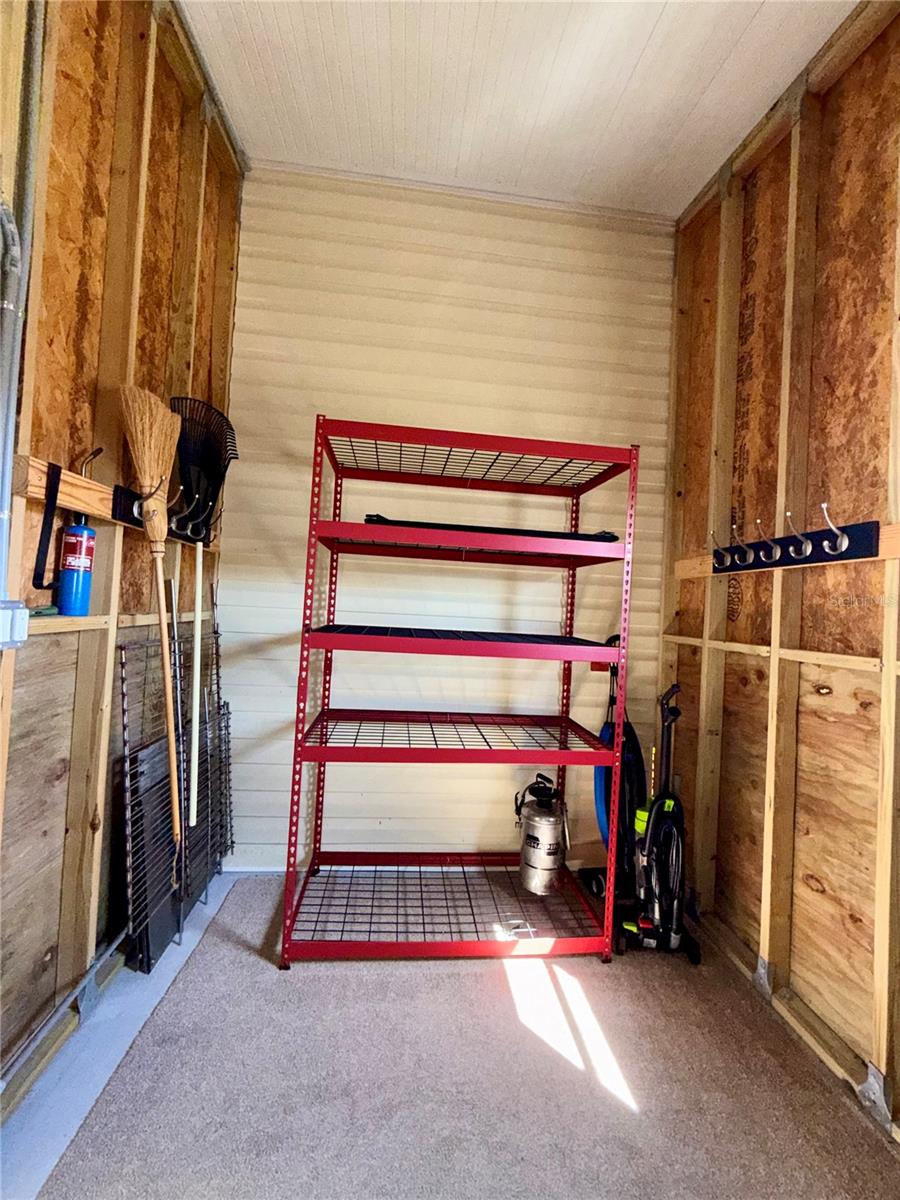 Image 33 of 42 For 34572 Gardenia Drive N