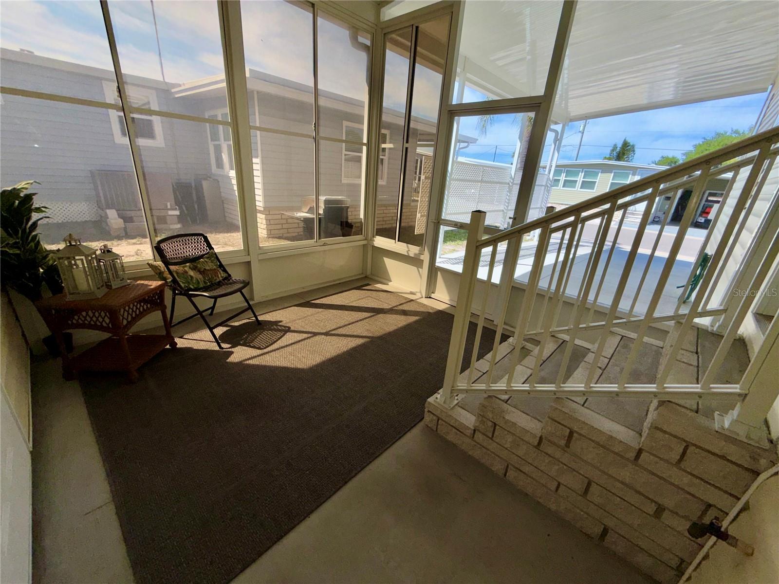 Image 5 of 42 For 34572 Gardenia Drive N