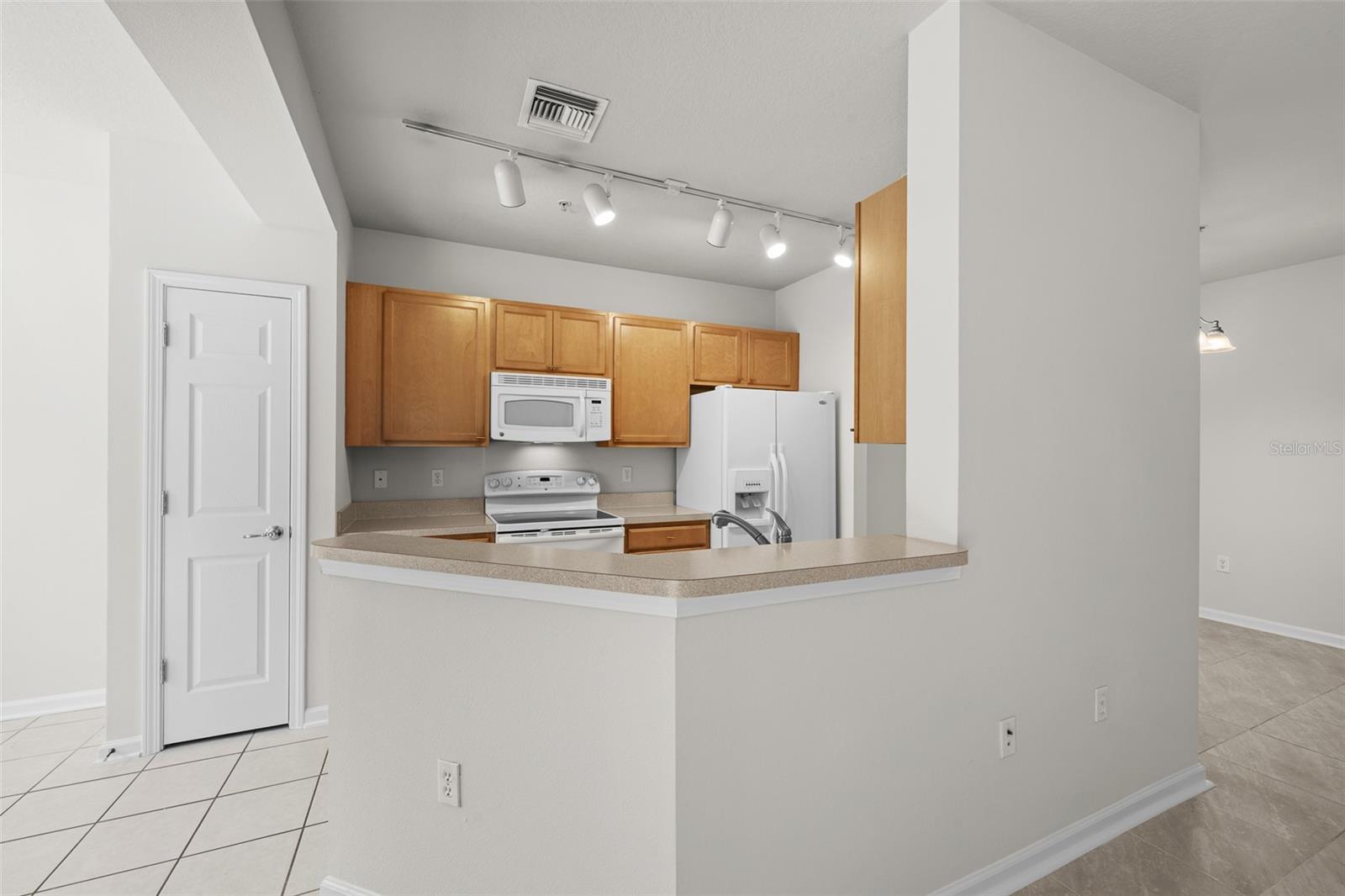 Image 24 of 44 For 2158 River Turia Circle