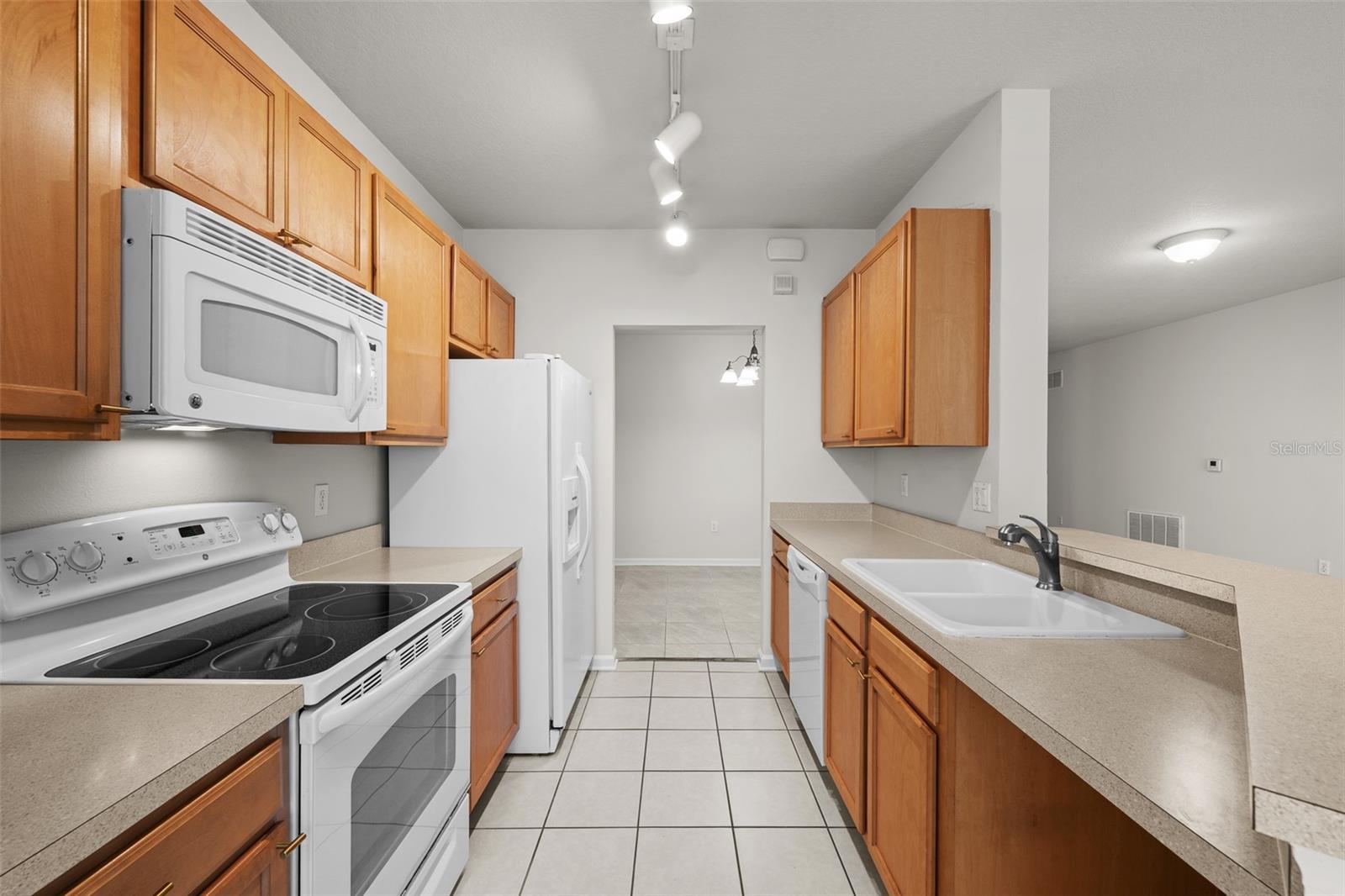 Image 27 of 44 For 2158 River Turia Circle