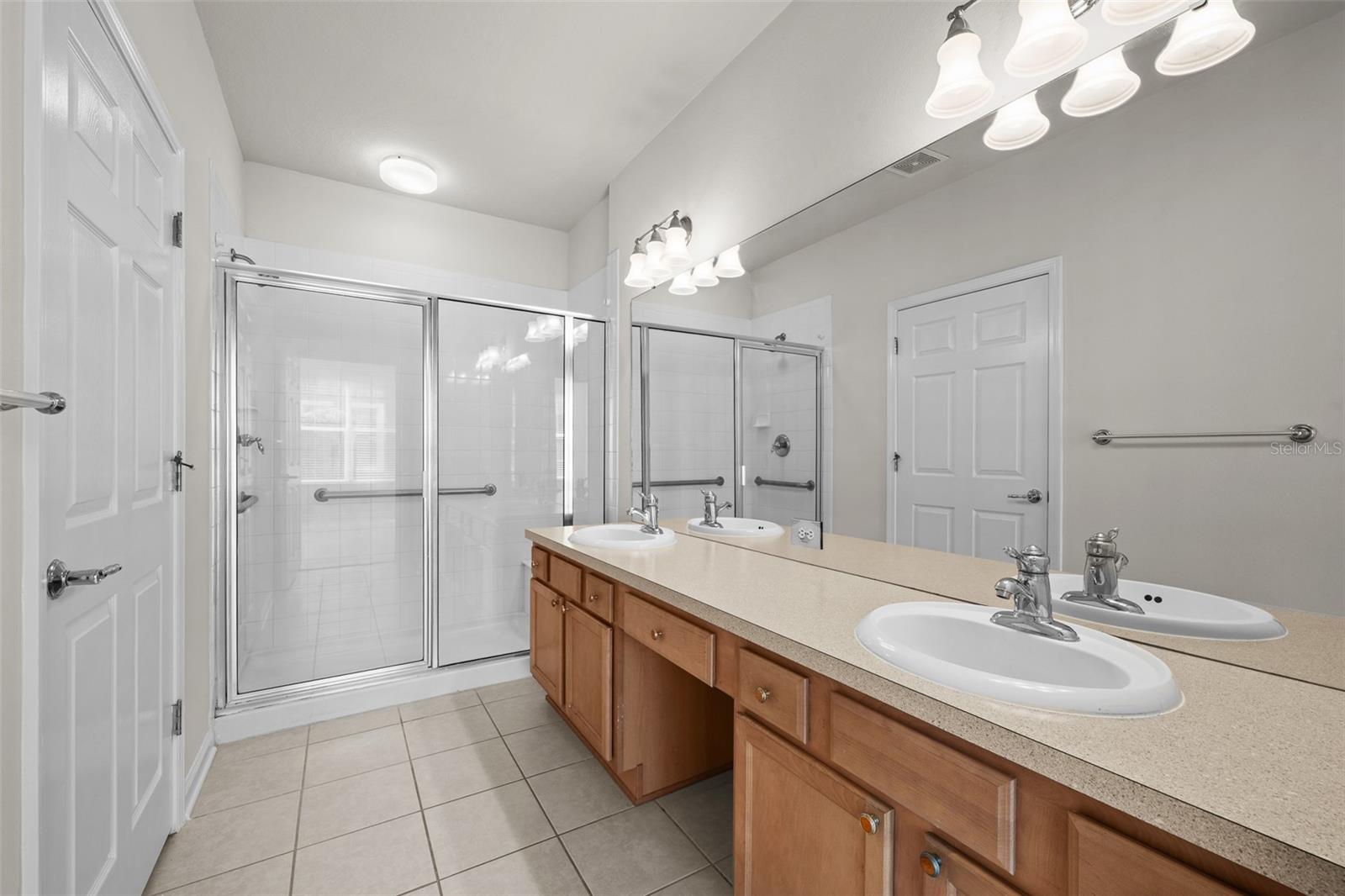 Image 6 of 44 For 2158 River Turia Circle