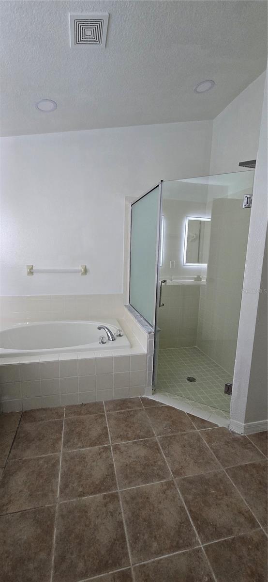 Image 26 of 32 For 1810 Greystone Heights Drive