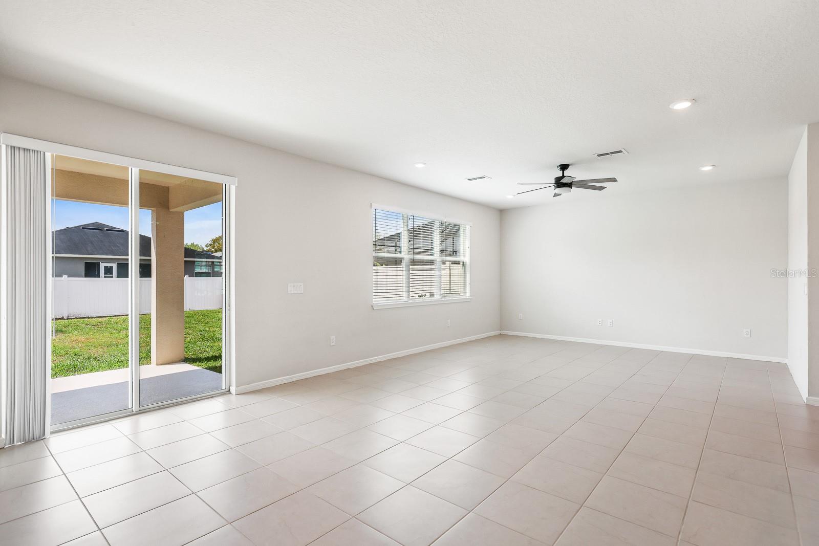 Image 12 of 34 For 728 Parsons Mooring Court