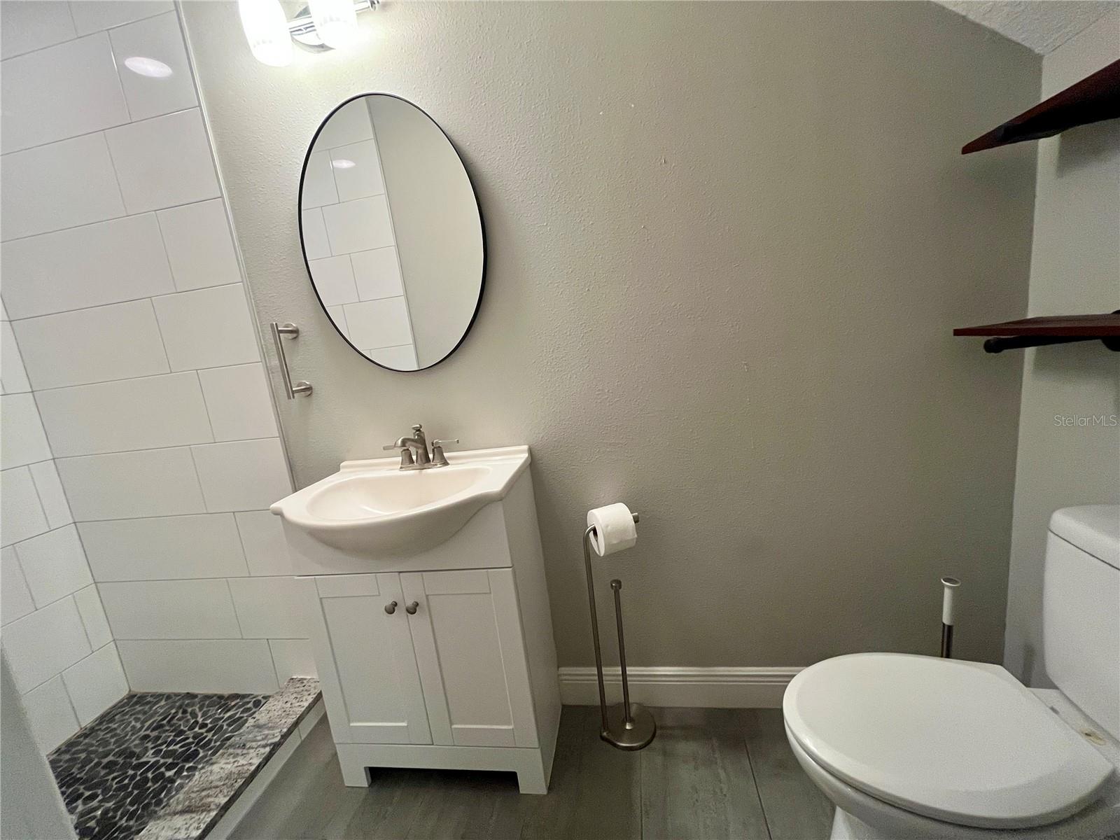 Image 14 of 26 For 727 Himes Avenue