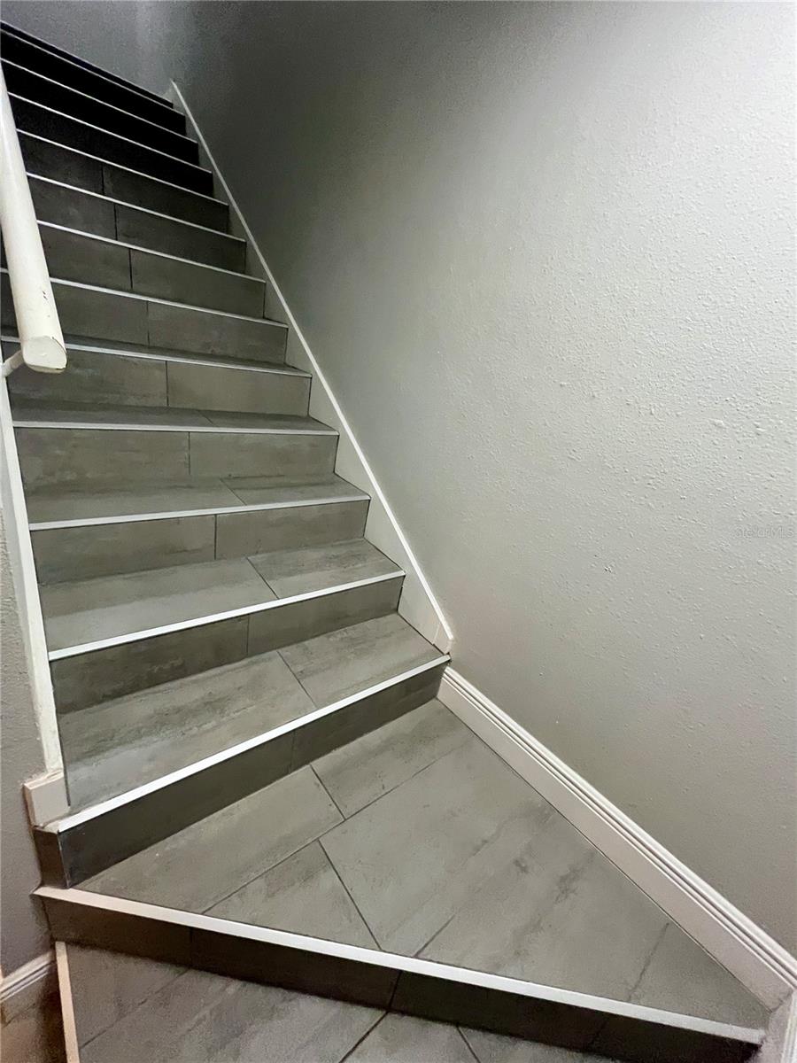 Image 15 of 26 For 727 Himes Avenue