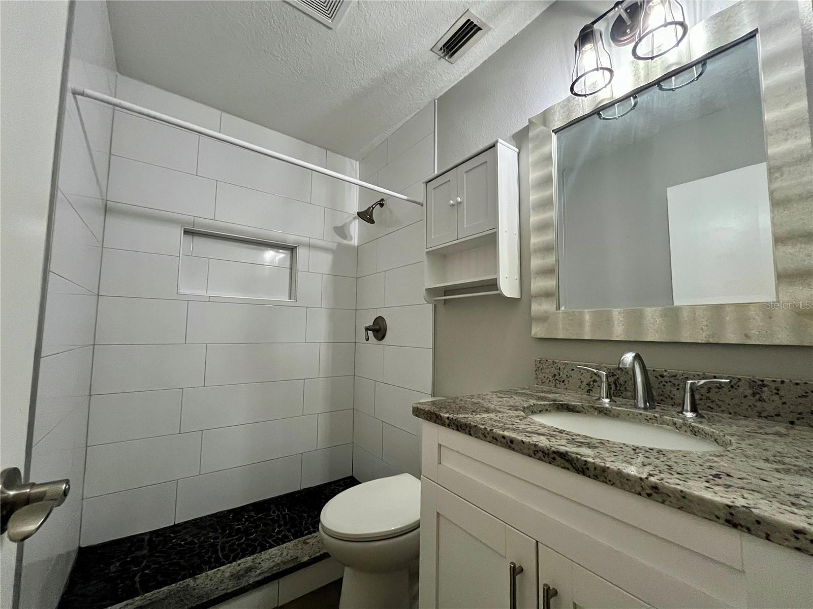 Image 18 of 26 For 727 Himes Avenue