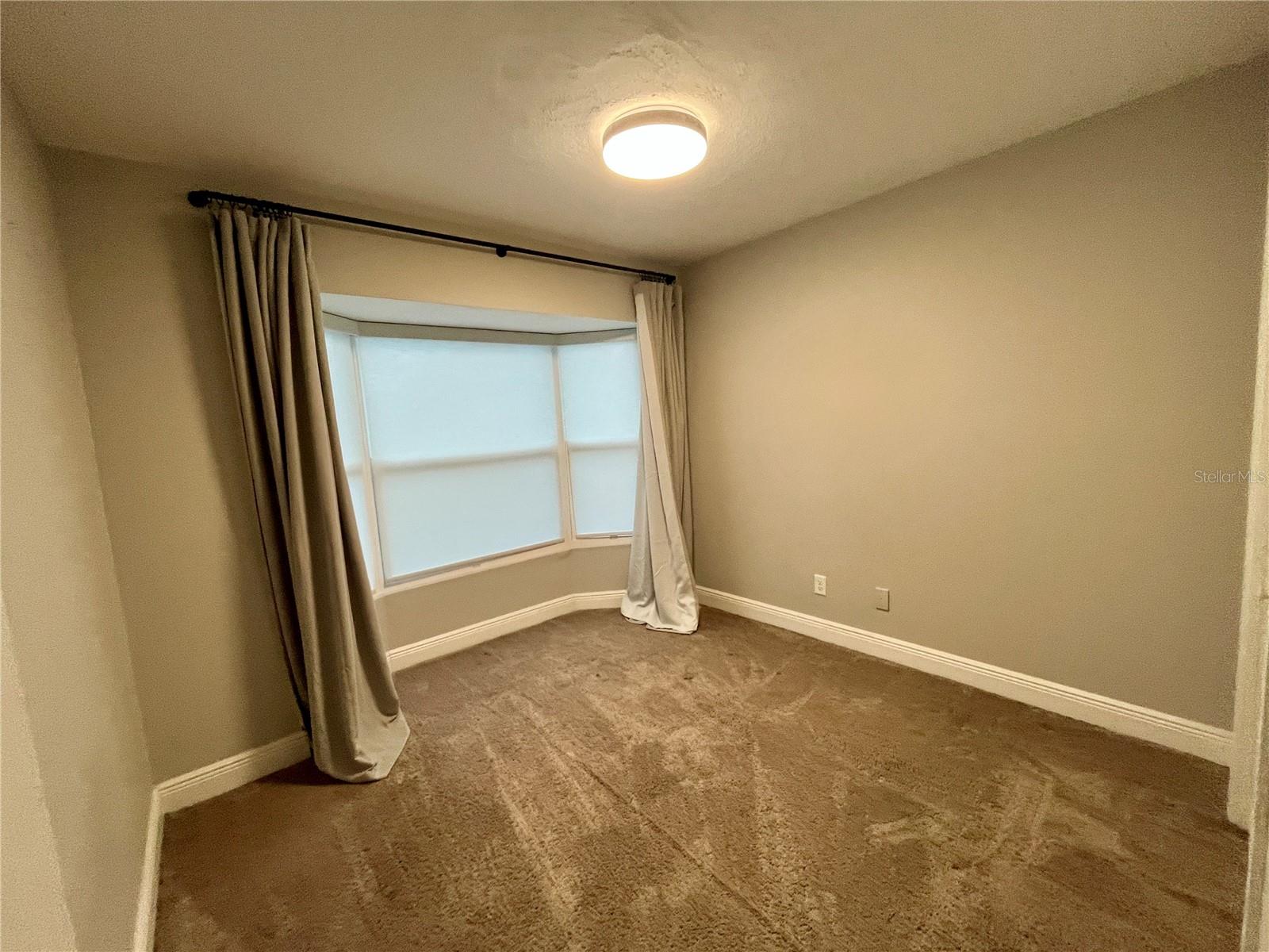 Image 24 of 26 For 727 Himes Avenue