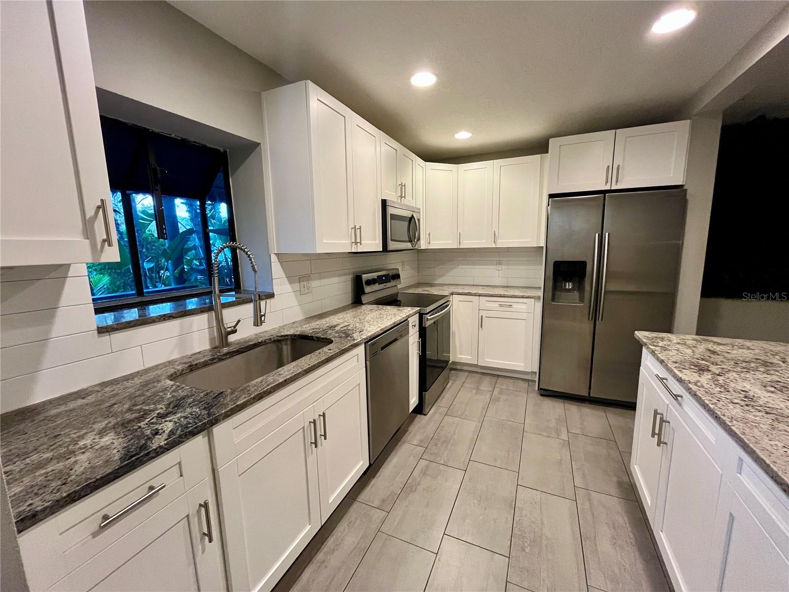 Image 5 of 26 For 727 Himes Avenue