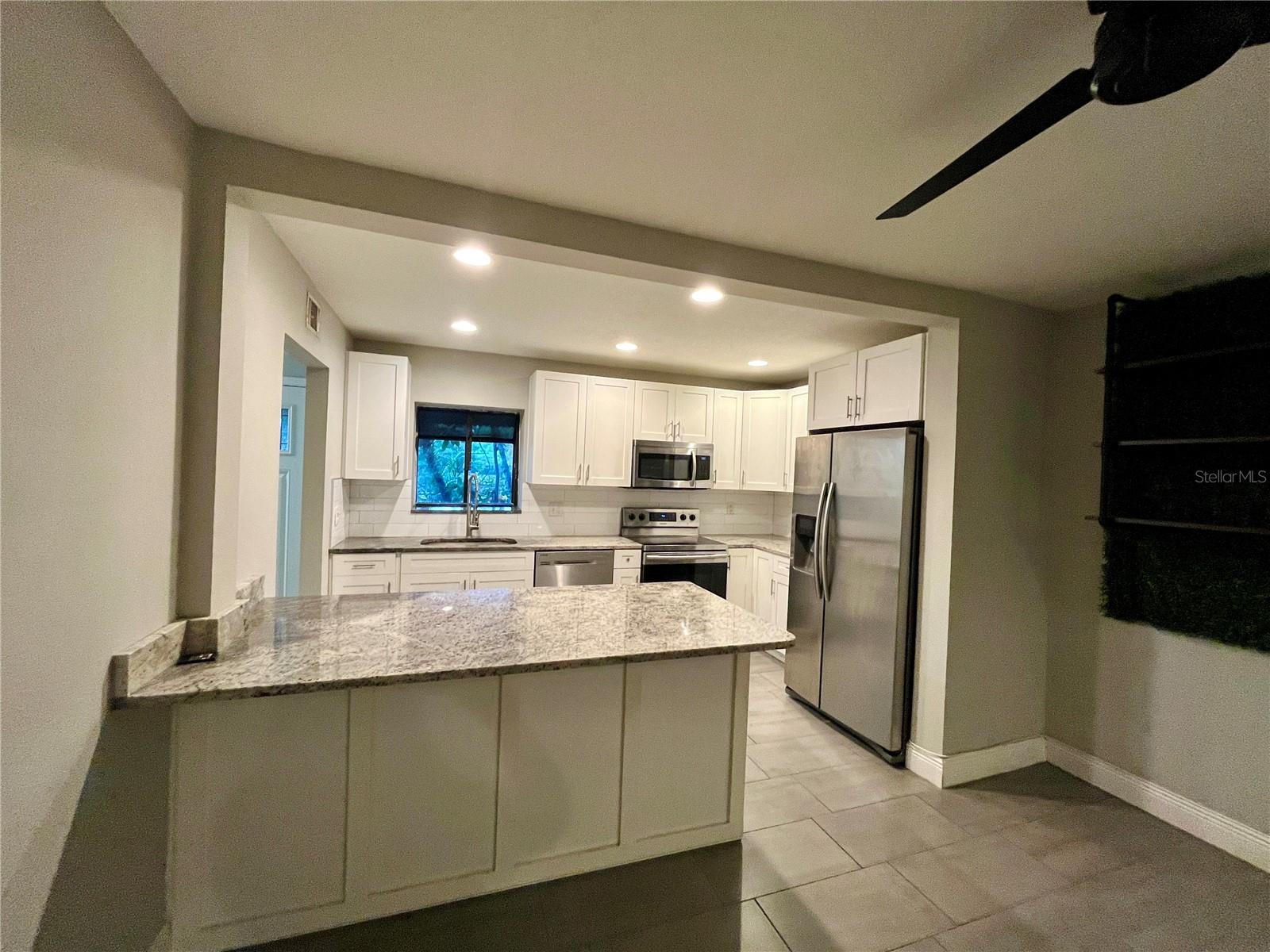 Image 6 of 26 For 727 Himes Avenue