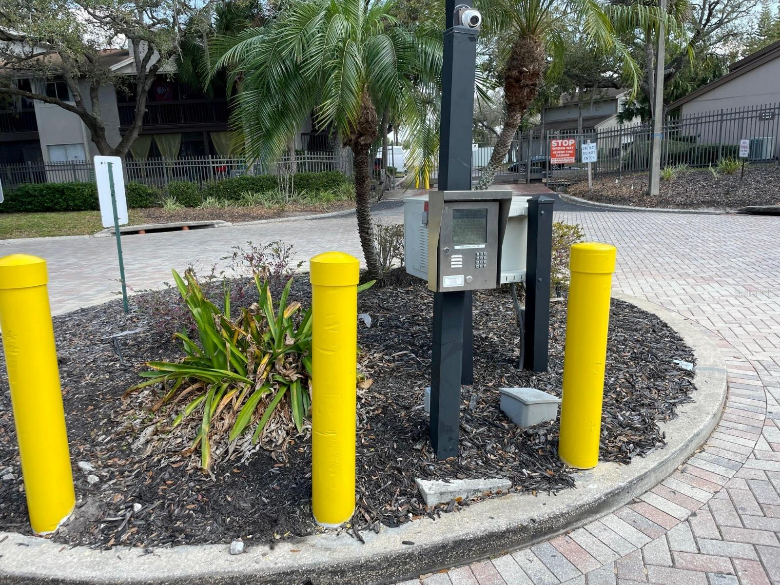 Image 12 of 13 For 6340 Newtown Circle 40b5