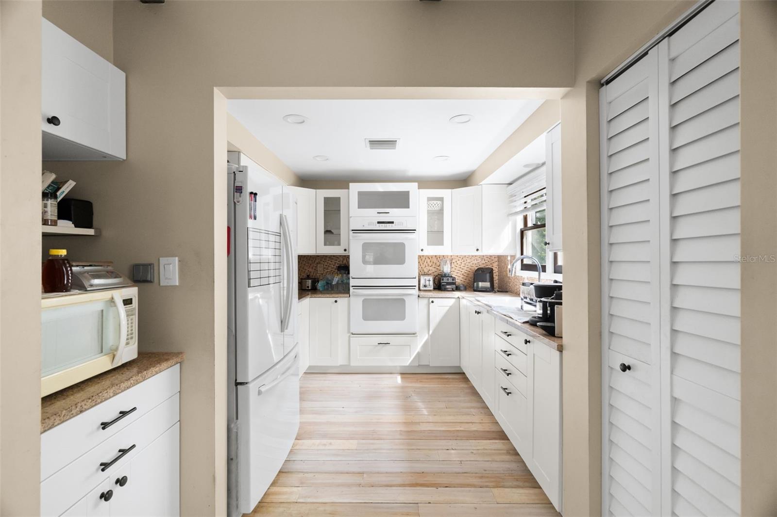 Listing photo id 17 for 6890 County Road 95