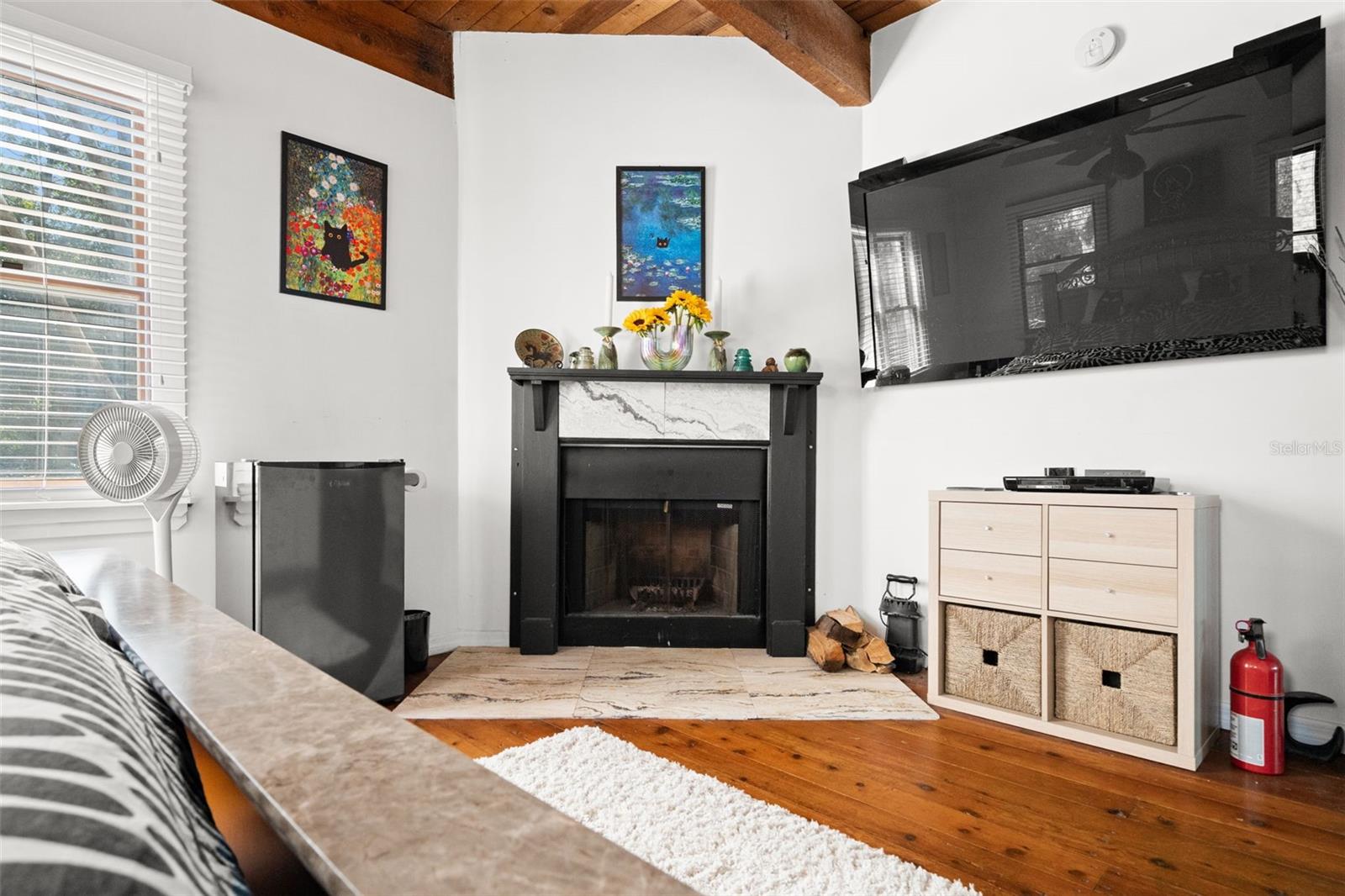 Listing photo id 32 for 6890 County Road 95