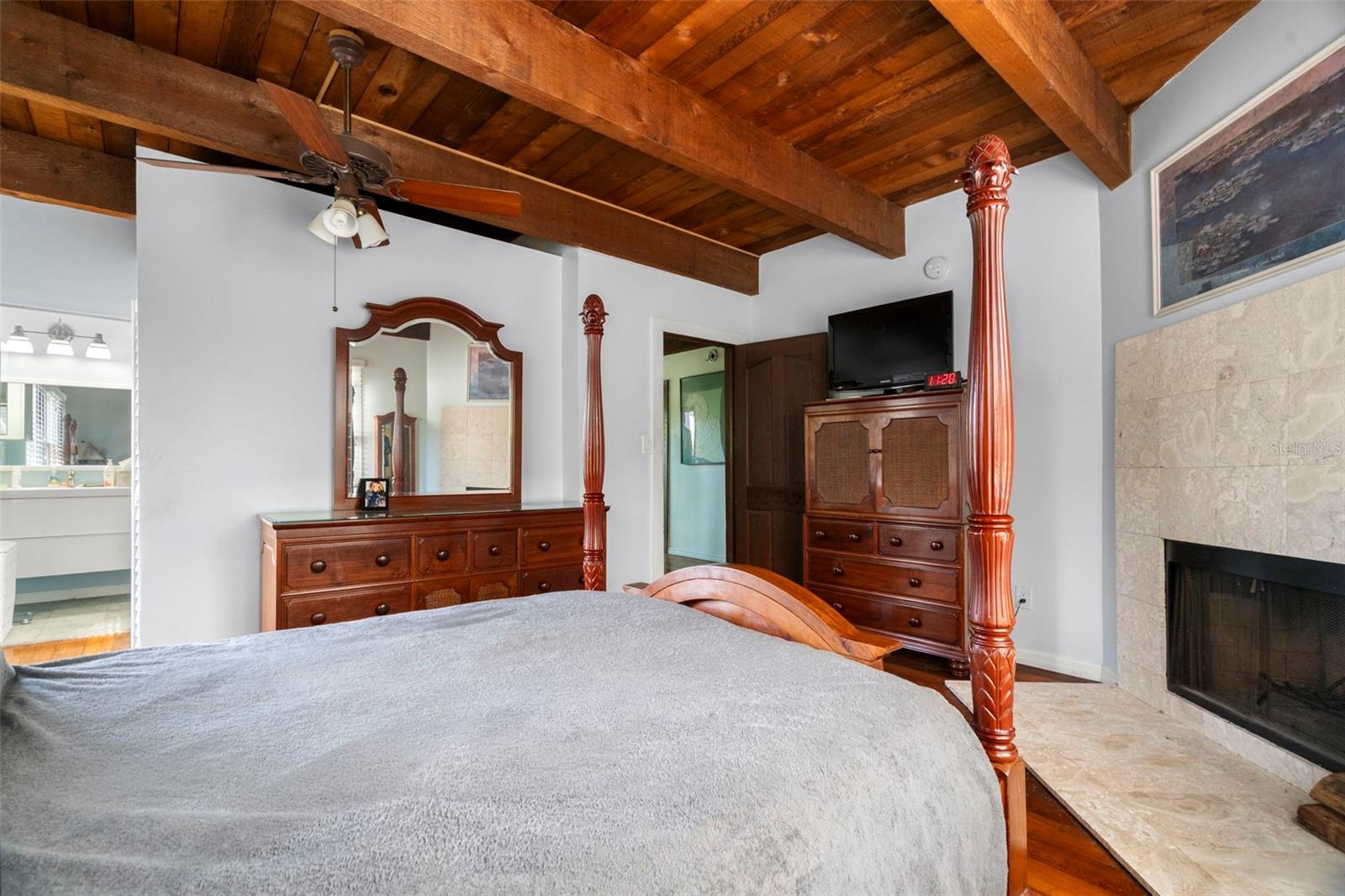 Listing photo id 37 for 6890 County Road 95