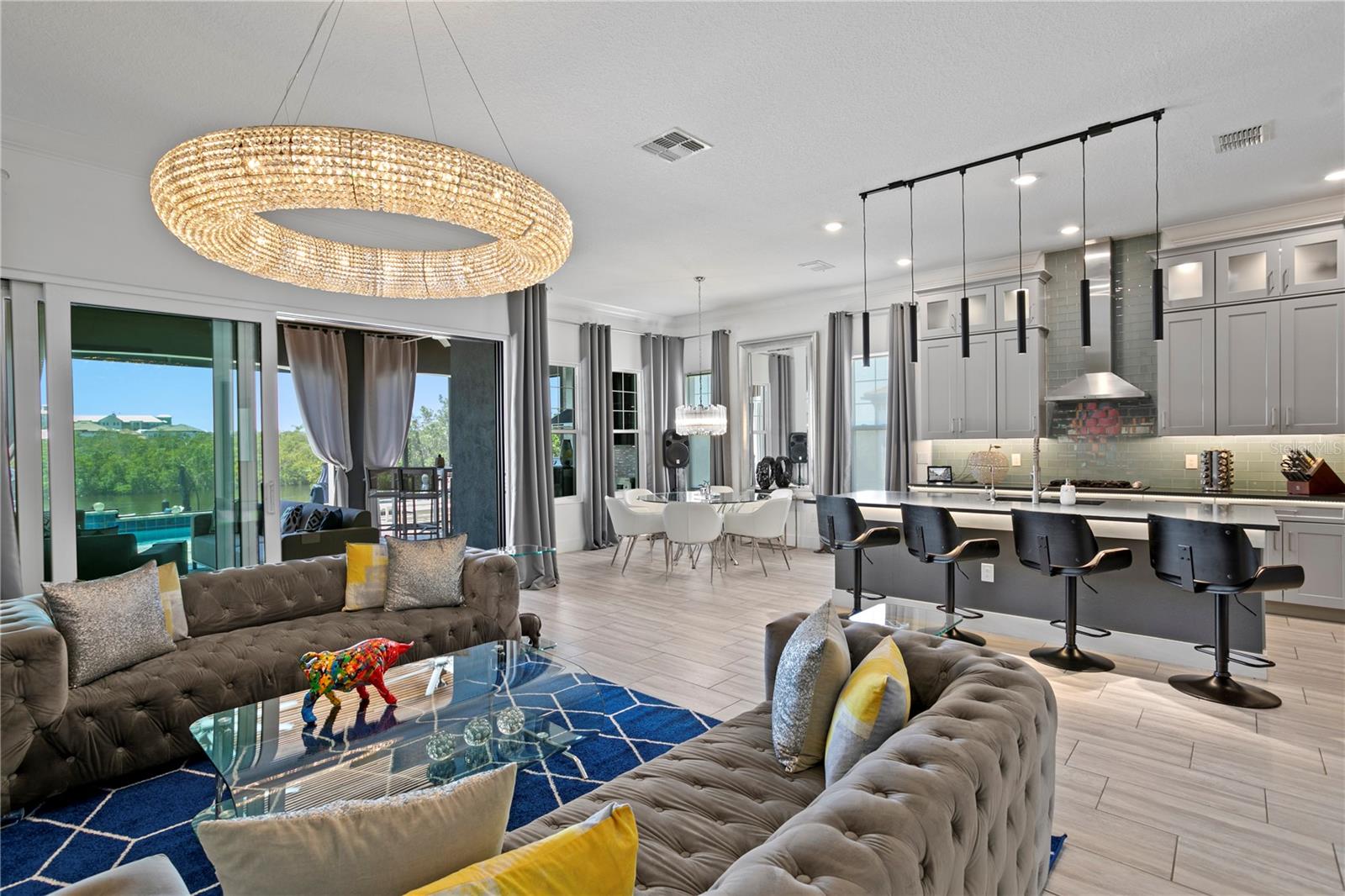 Image 10 of 69 For 916 Seagrape Drive