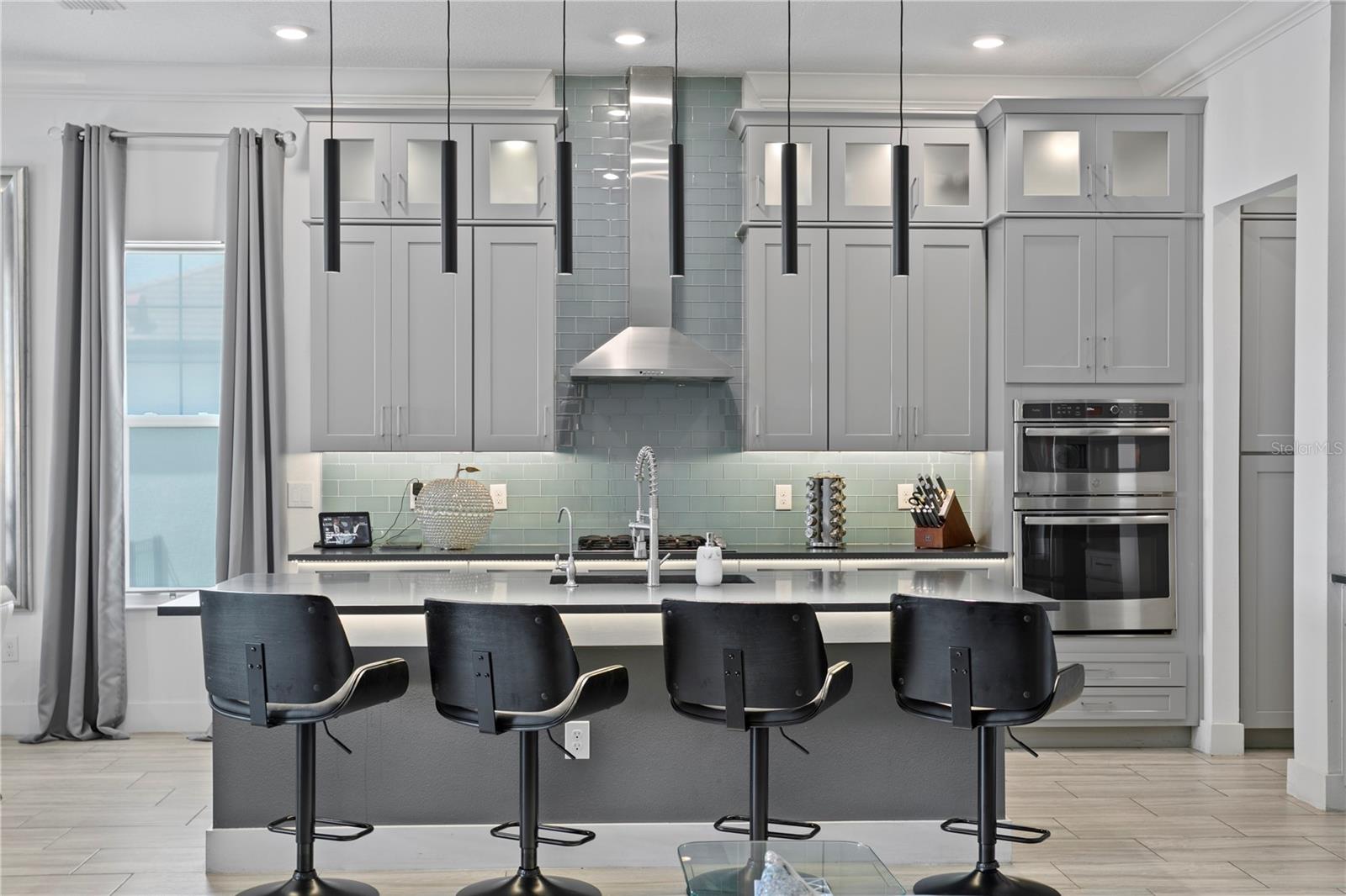 Image 17 of 69 For 916 Seagrape Drive