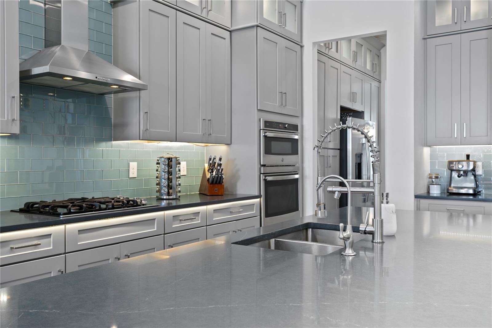 Image 19 of 69 For 916 Seagrape Drive