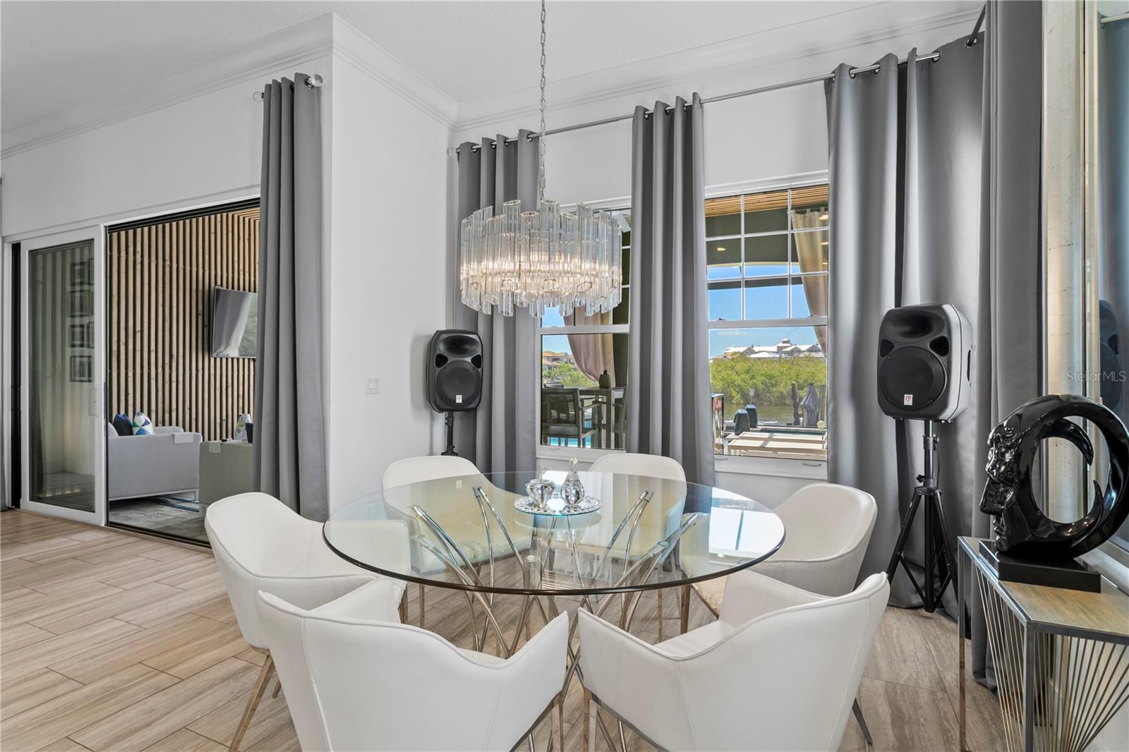 Image 24 of 69 For 916 Seagrape Drive