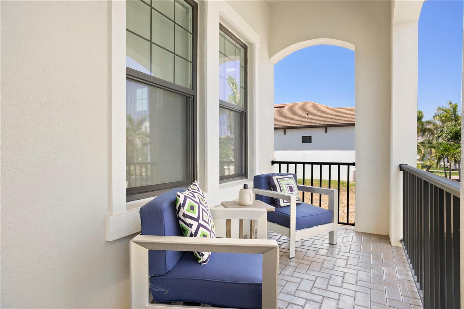 Image 3 of 69 For 916 Seagrape Drive