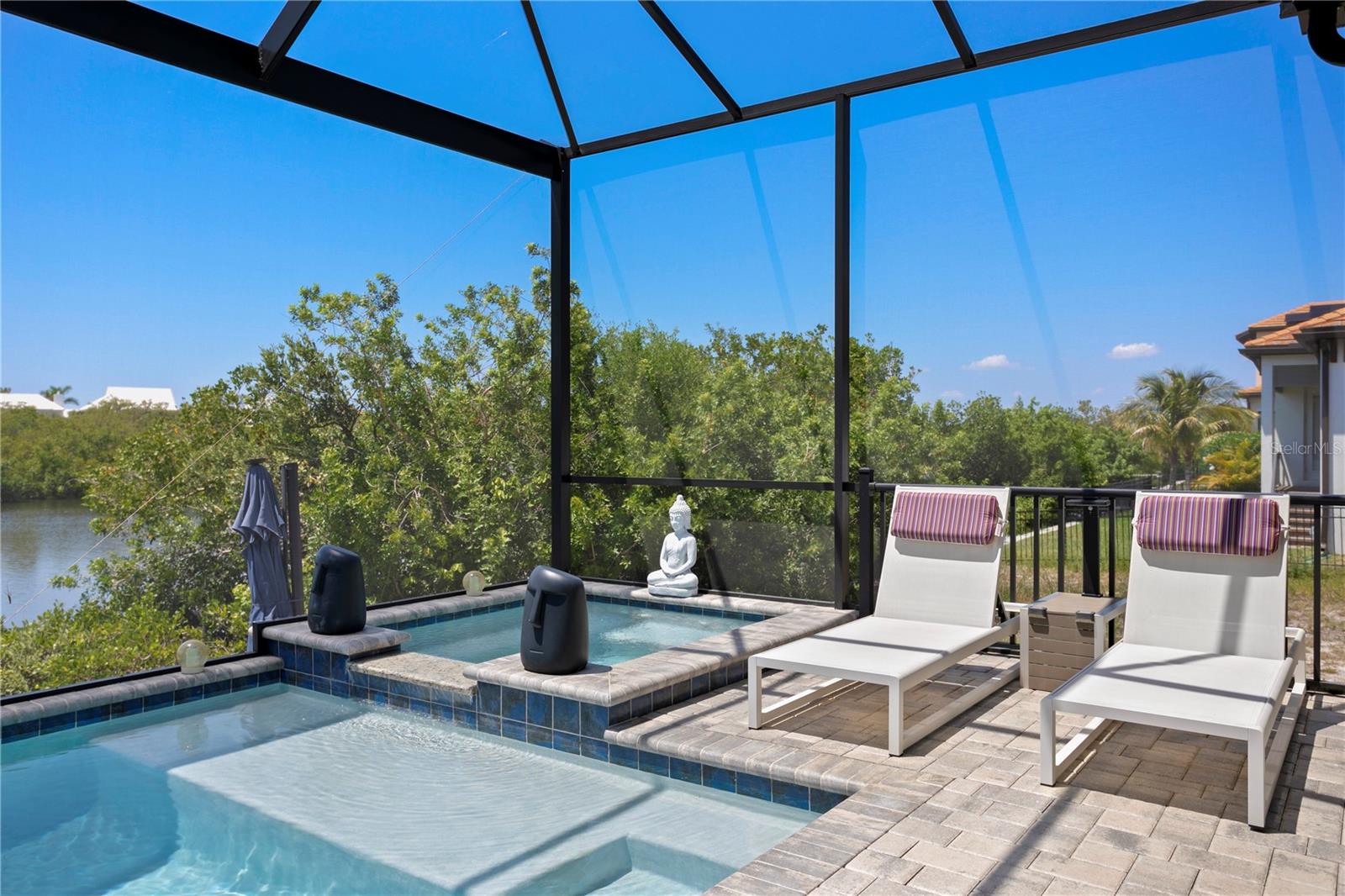 Image 40 of 69 For 916 Seagrape Drive